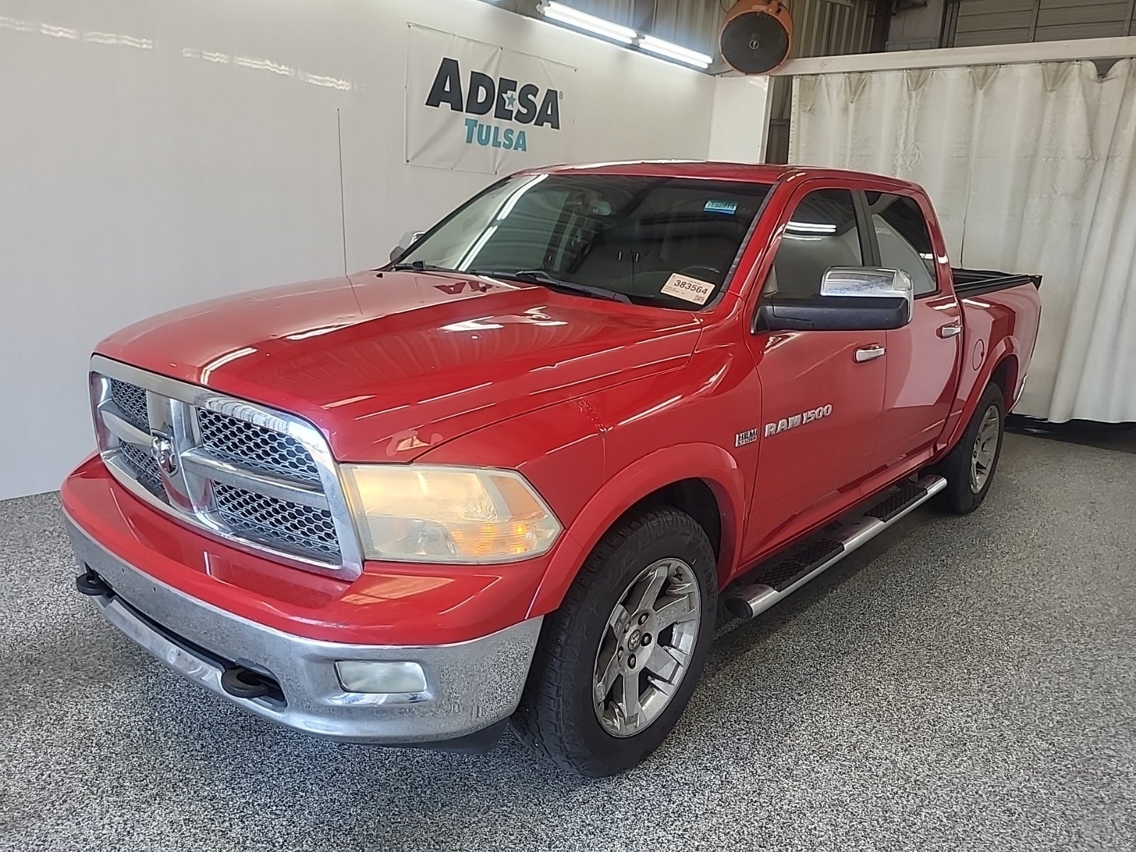 2012 Ram 1500 4WD Crew Cab 140.5" Laramie