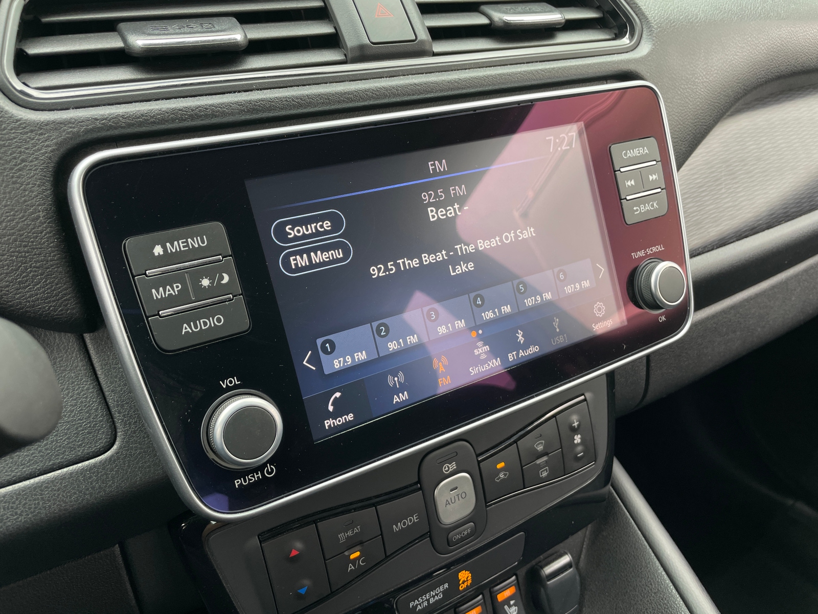 Thumbnail: 2024 Nissan Leaf - 4