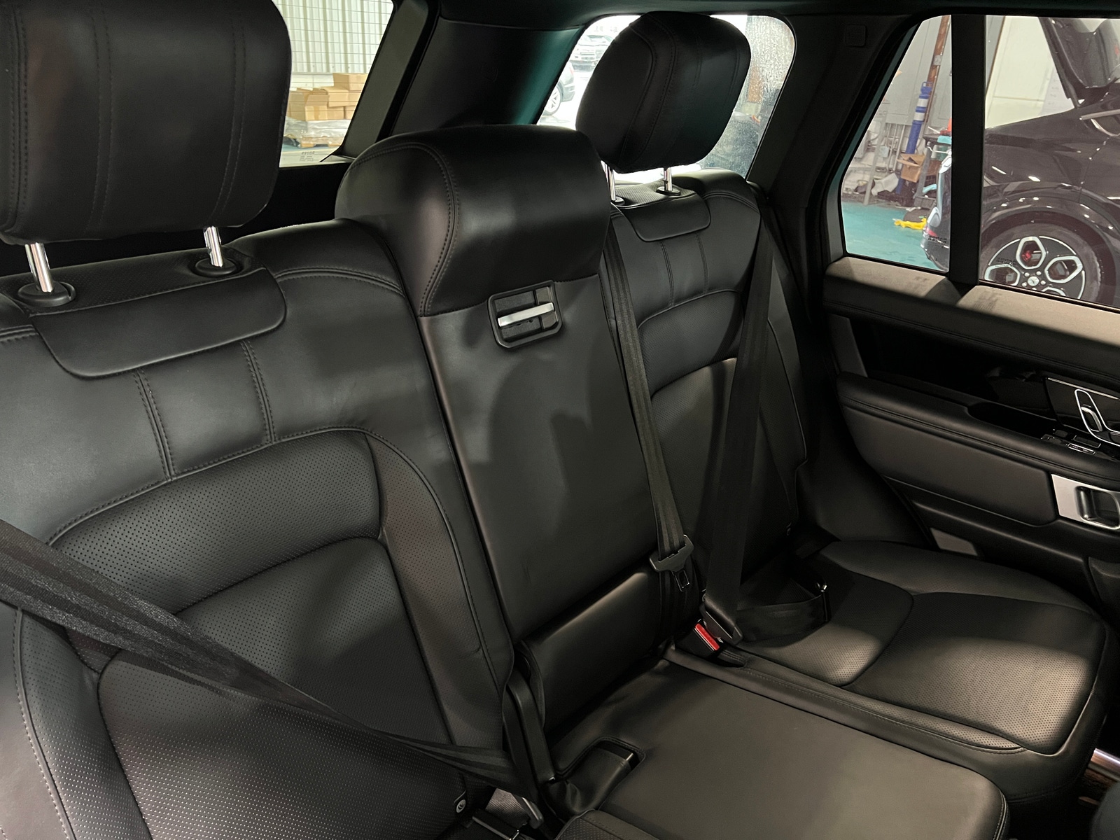 Thumbnail: 2021 Land Rover Range Rover - 5