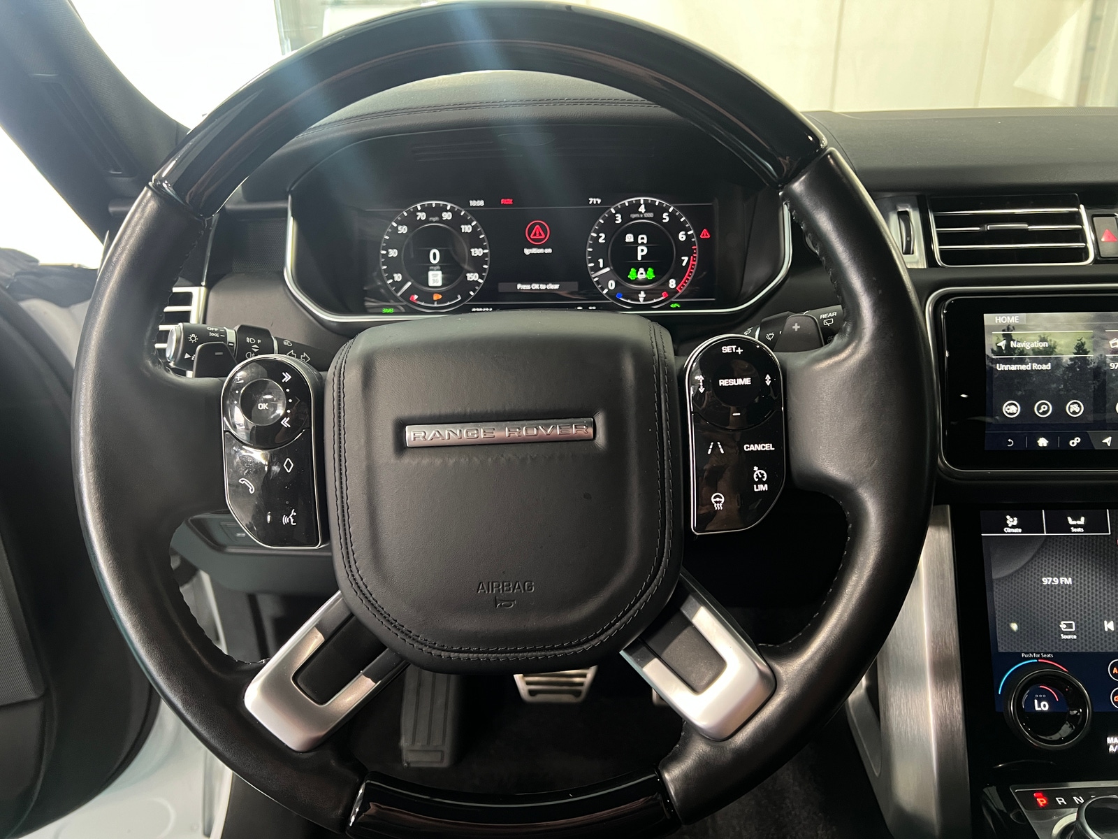 Thumbnail: 2021 Land Rover Range Rover - 4