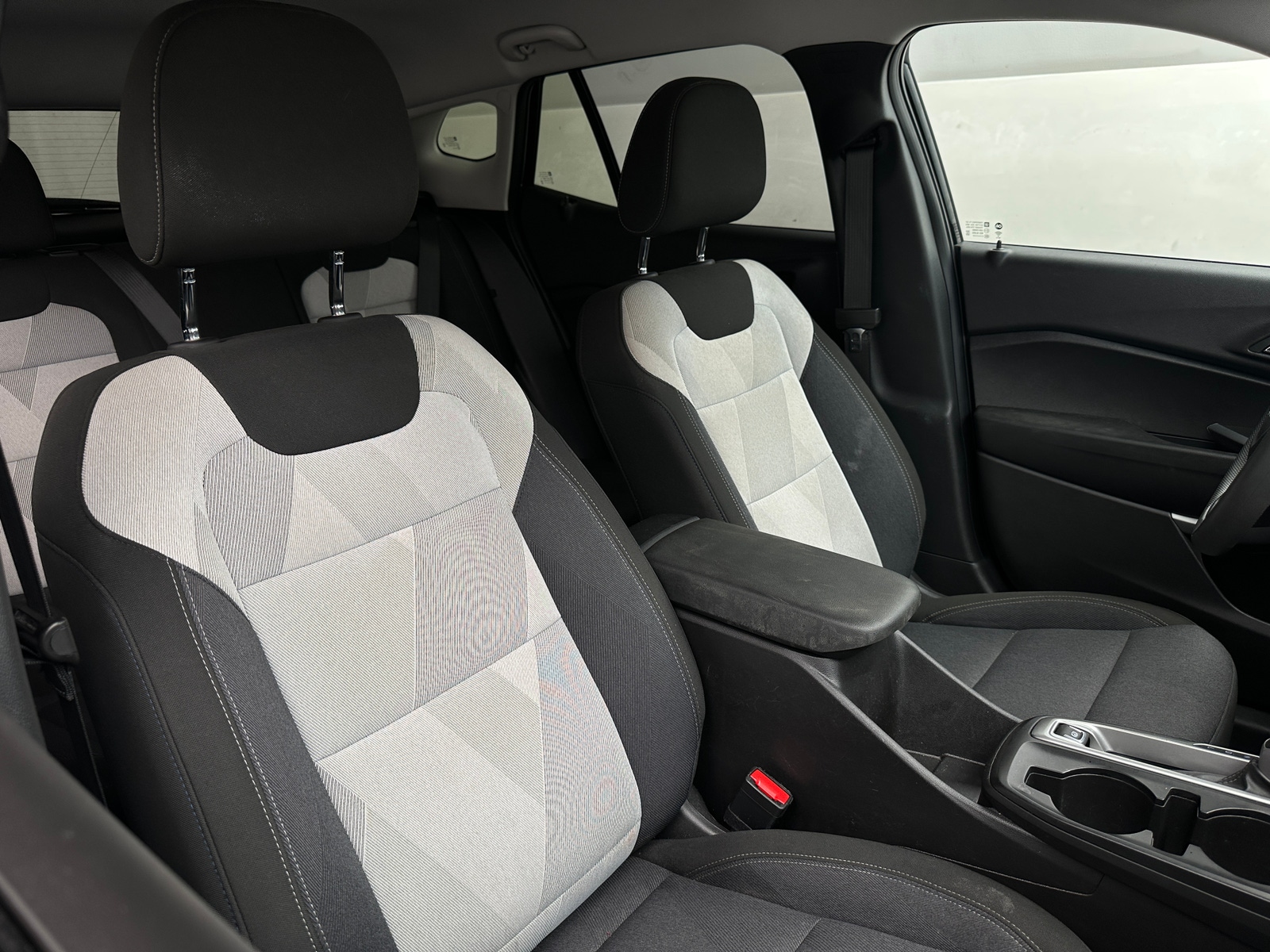 Thumbnail: 2025 Chevrolet Trax - 2