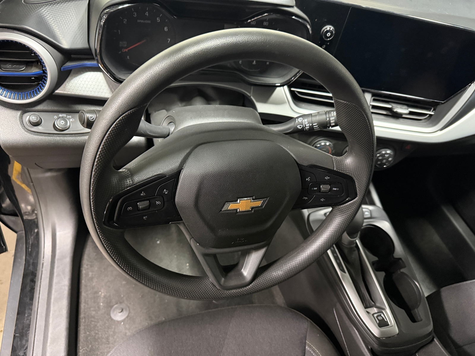 Thumbnail: 2025 Chevrolet Trax - 5