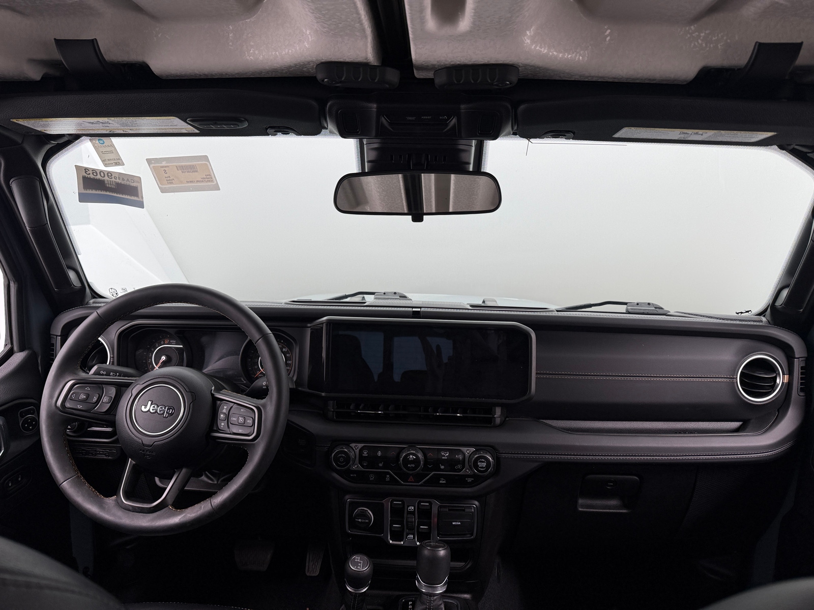 Thumbnail: 2024 Jeep Gladiator - 2