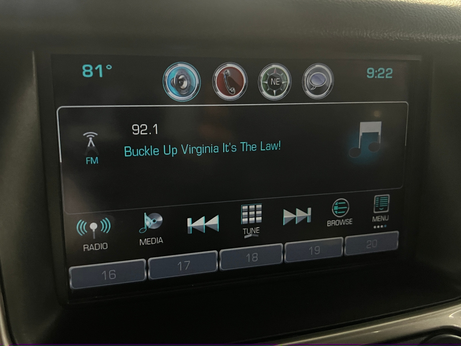 Thumbnail: 2018 Chevrolet Tahoe - 3
