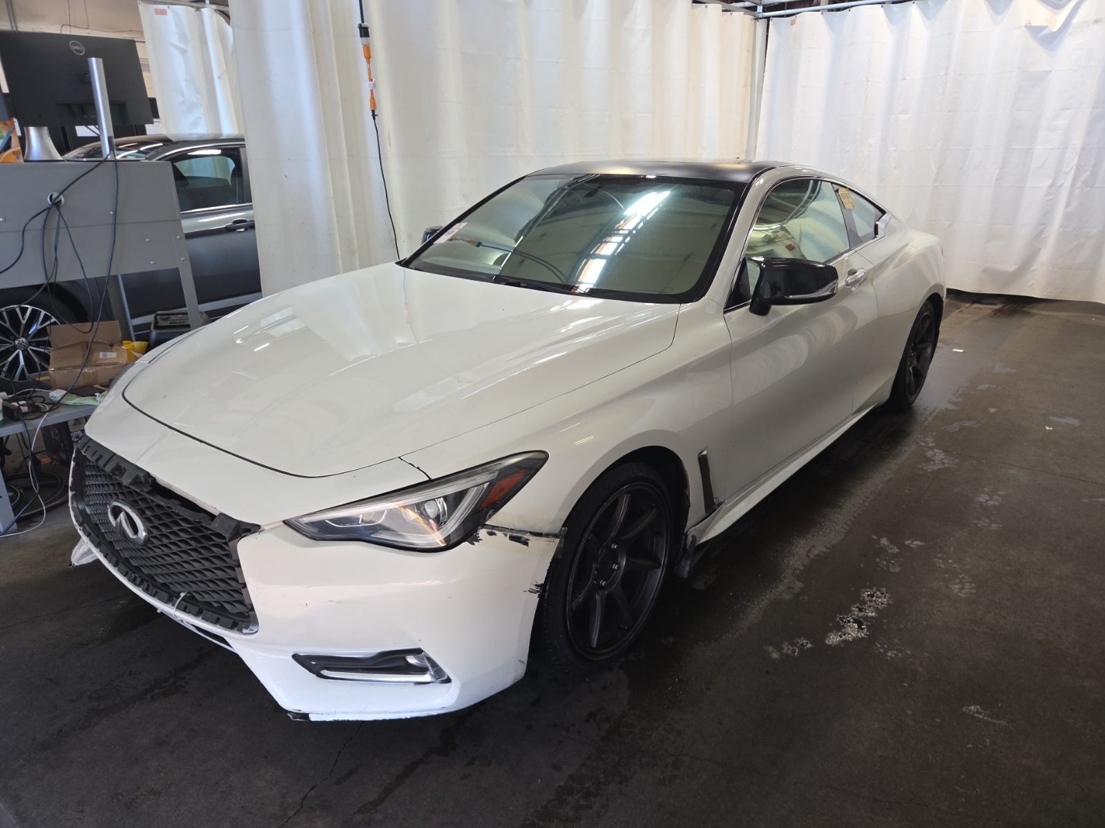 2017 Infiniti Q60 Sport