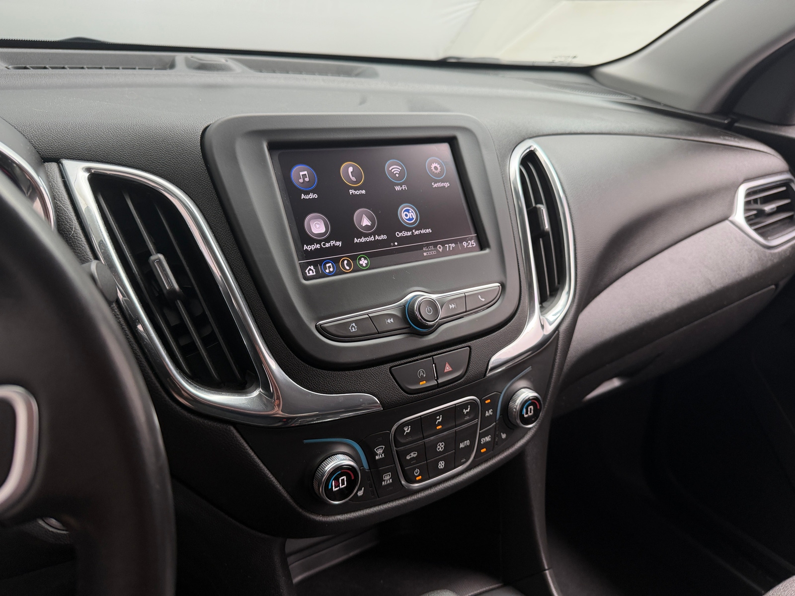 Thumbnail: 2022 Chevrolet Equinox - 4