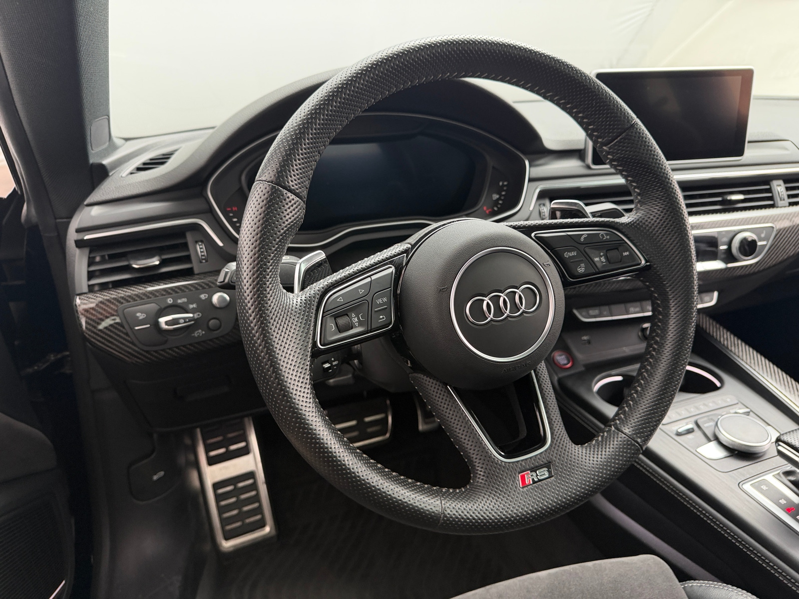 Thumbnail: 2019 Audi RS 5 - 3