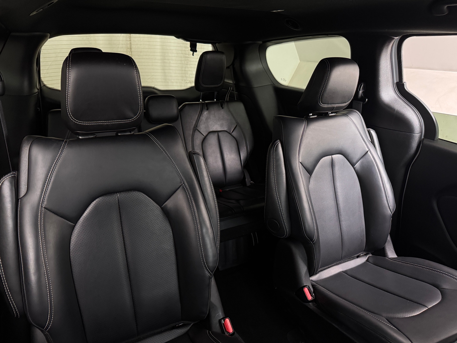 Thumbnail: 2024 Chrysler Pacifica - 5