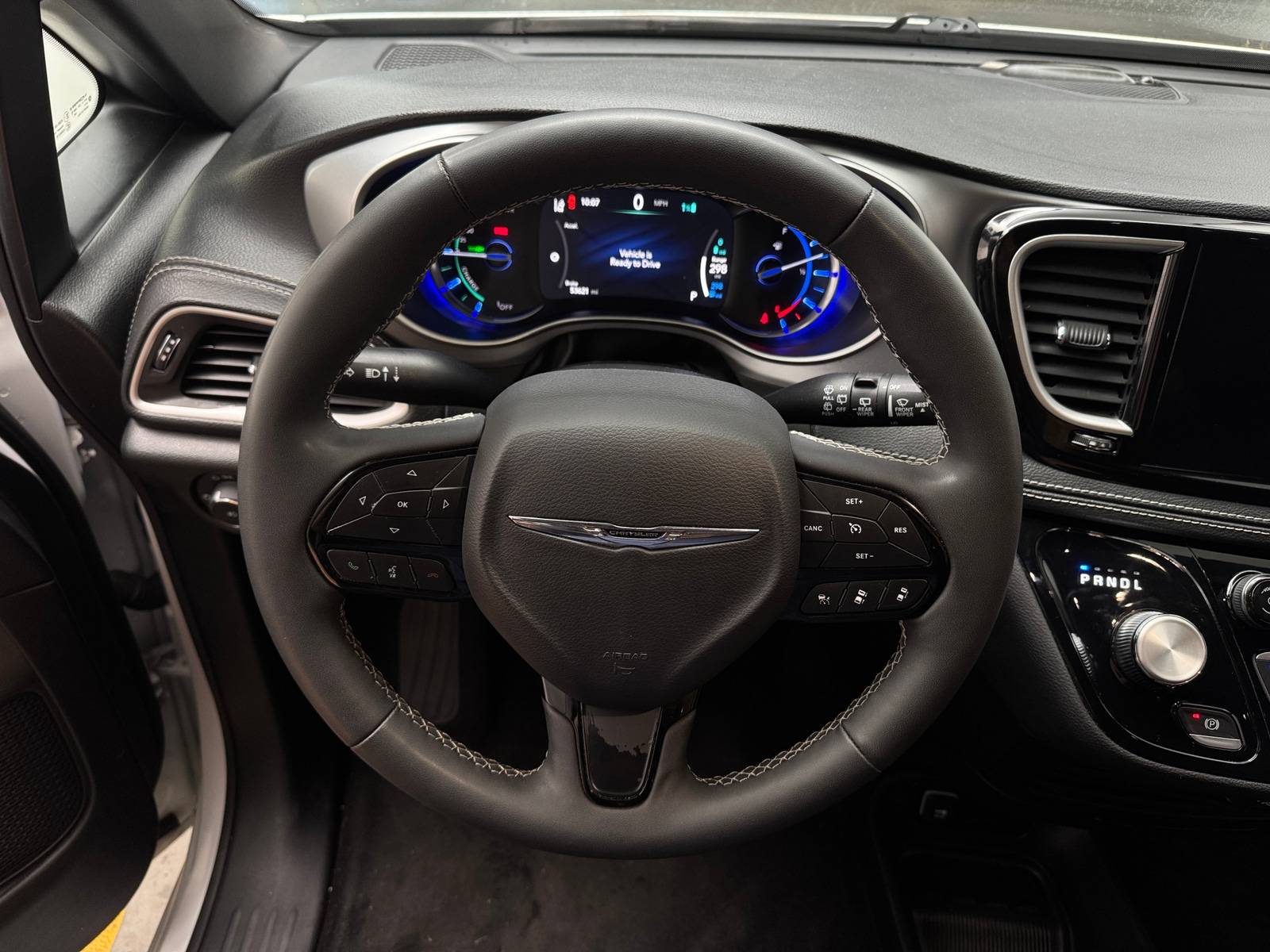 Thumbnail: 2024 Chrysler Pacifica - 4