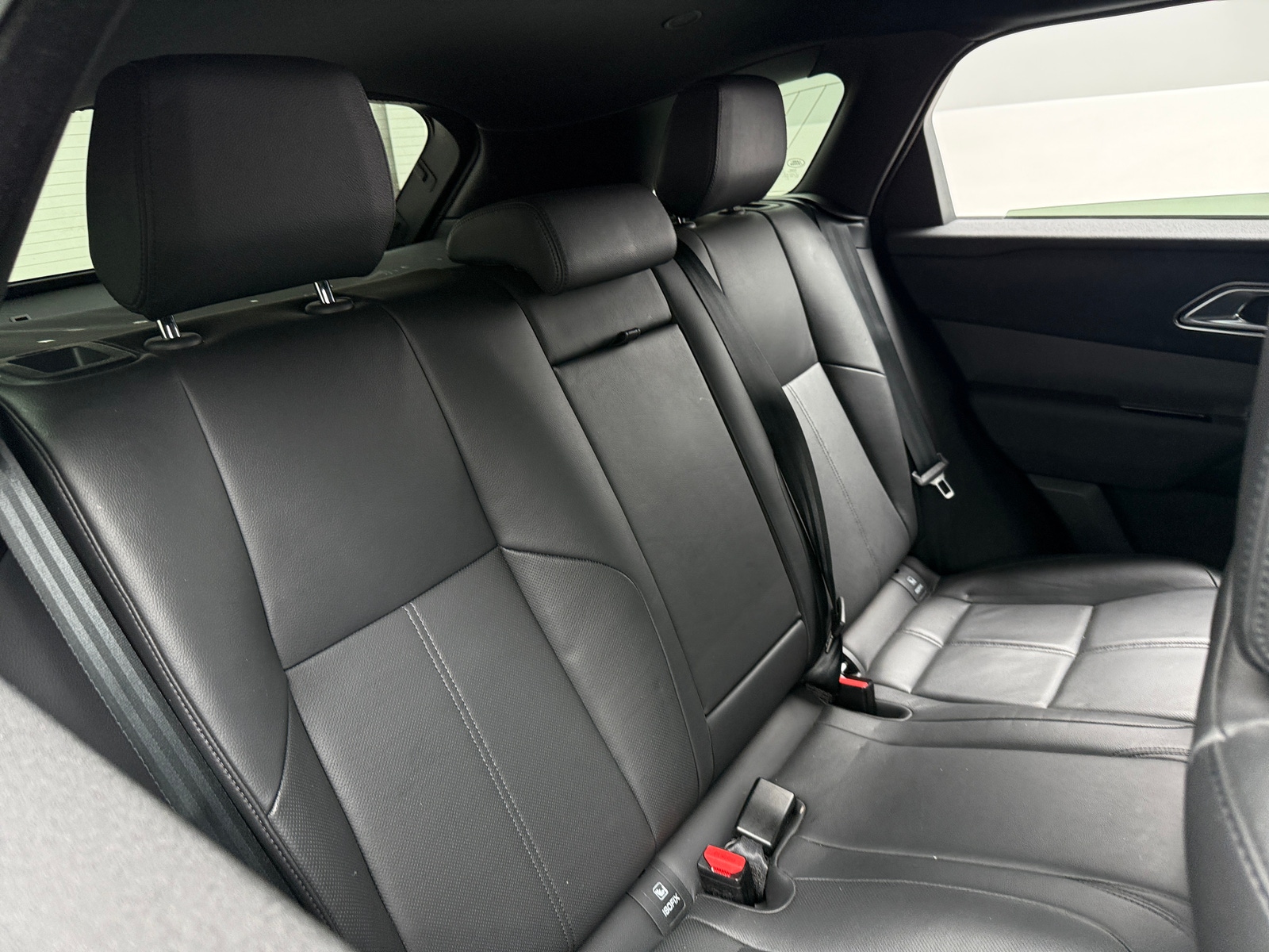 Thumbnail: 2025 Land Rover Range Rover Velar - 6