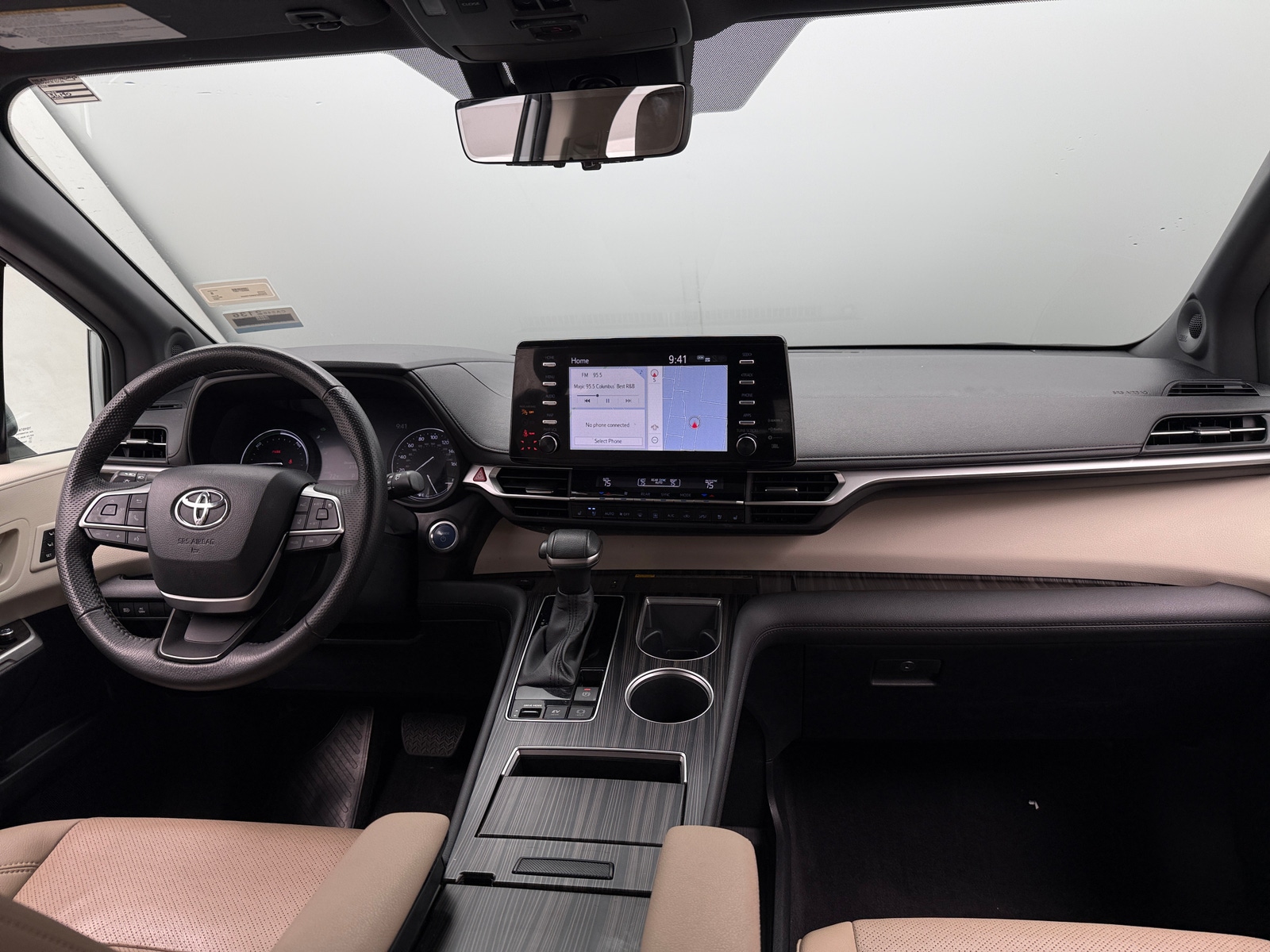 Thumbnail: 2024 Toyota Sienna - 2
