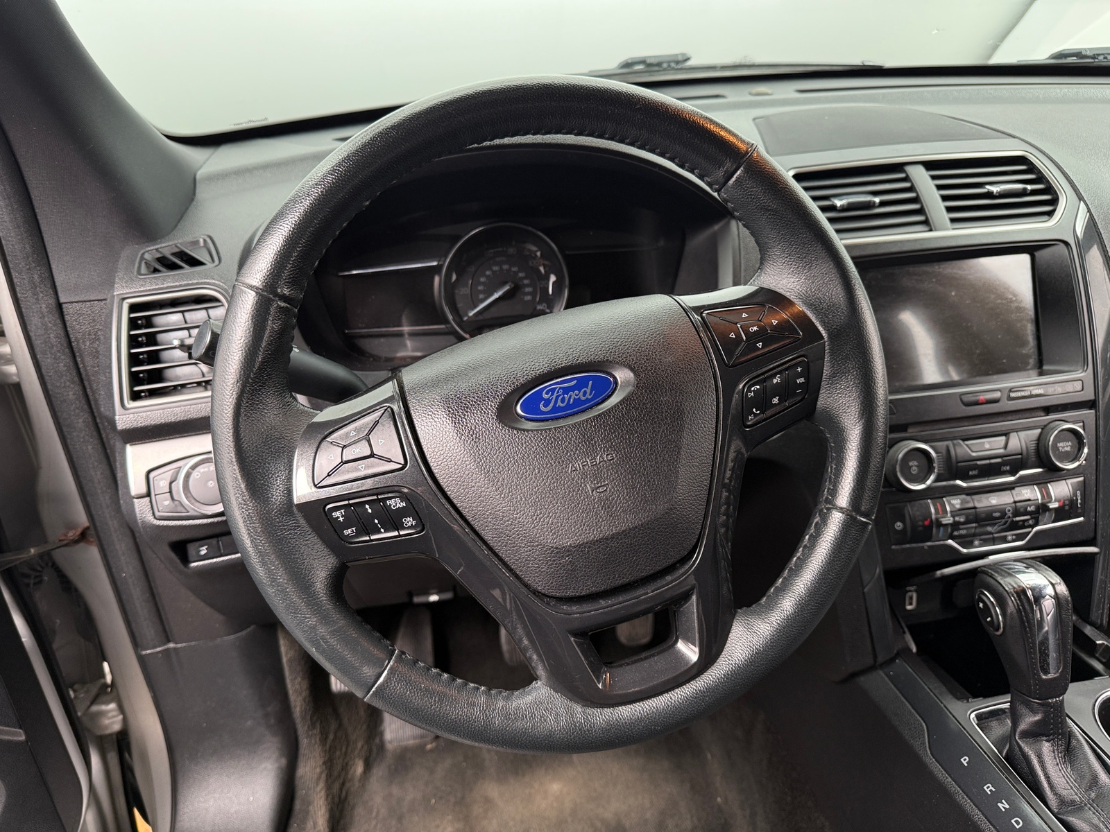 Thumbnail: 2018 Ford Explorer - 4