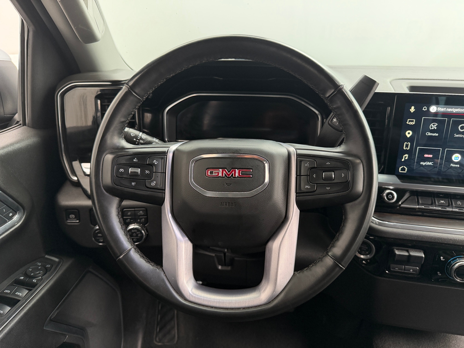 Thumbnail: 2025 GMC Sierra 1500 - 4