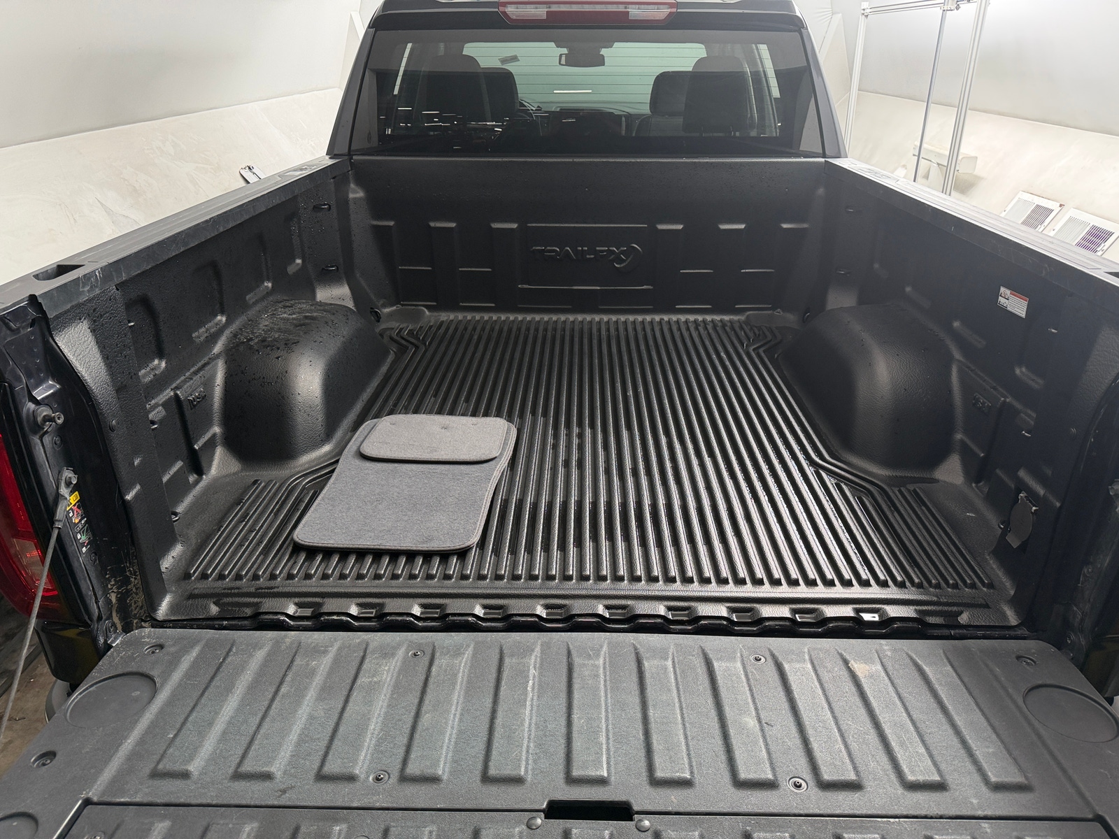 Thumbnail: 2025 GMC Sierra 1500 - 6