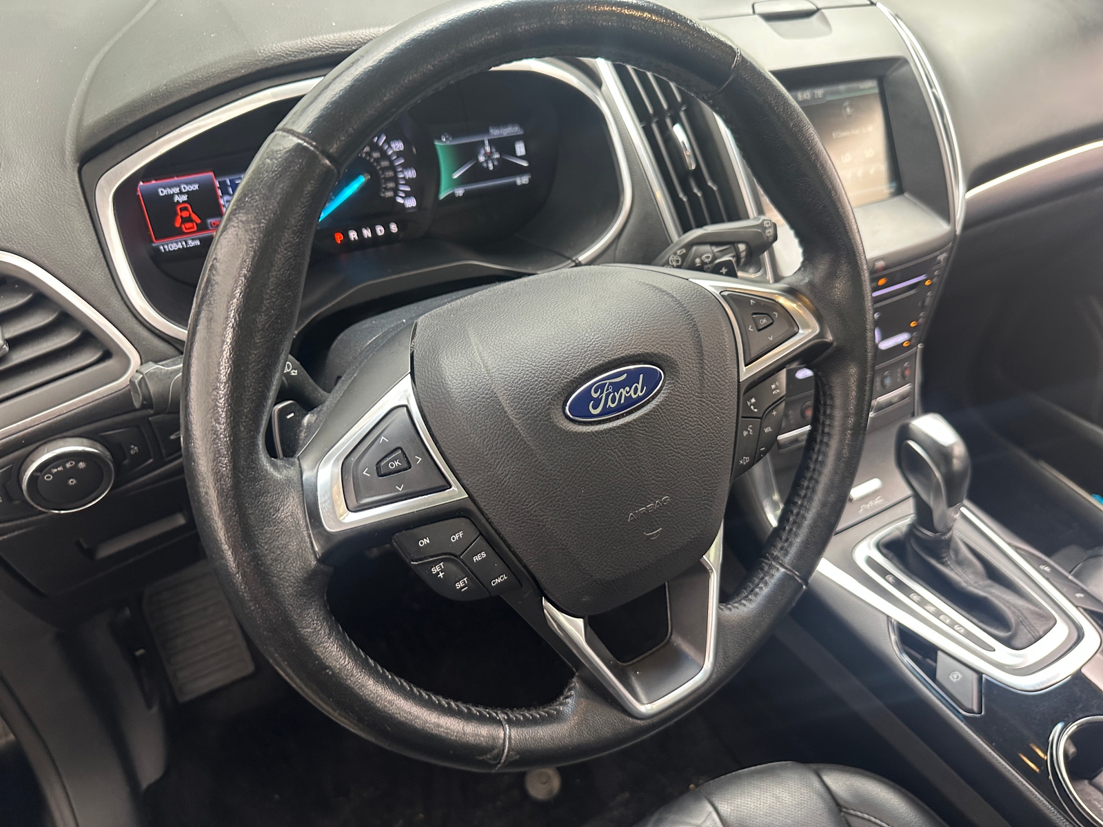 Thumbnail: 2015 Ford Edge - 4