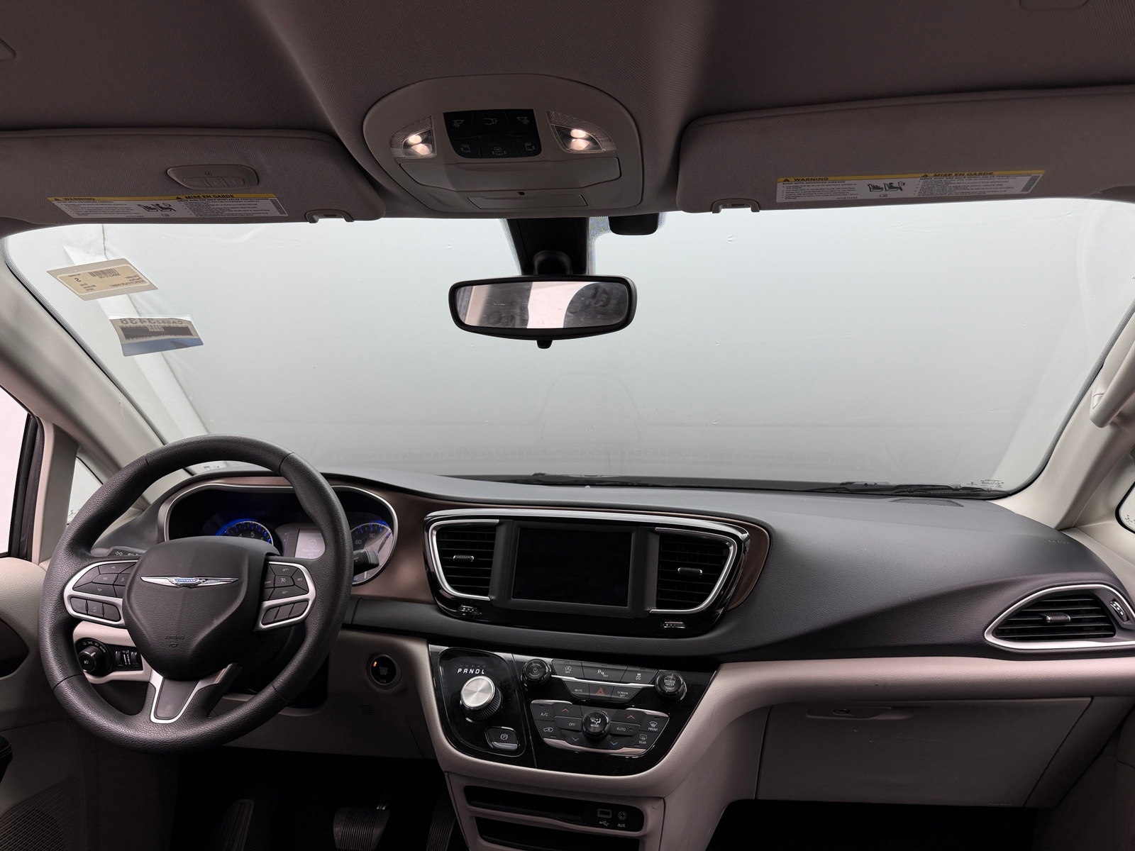 Thumbnail: 2018 Chrysler Pacifica - 3