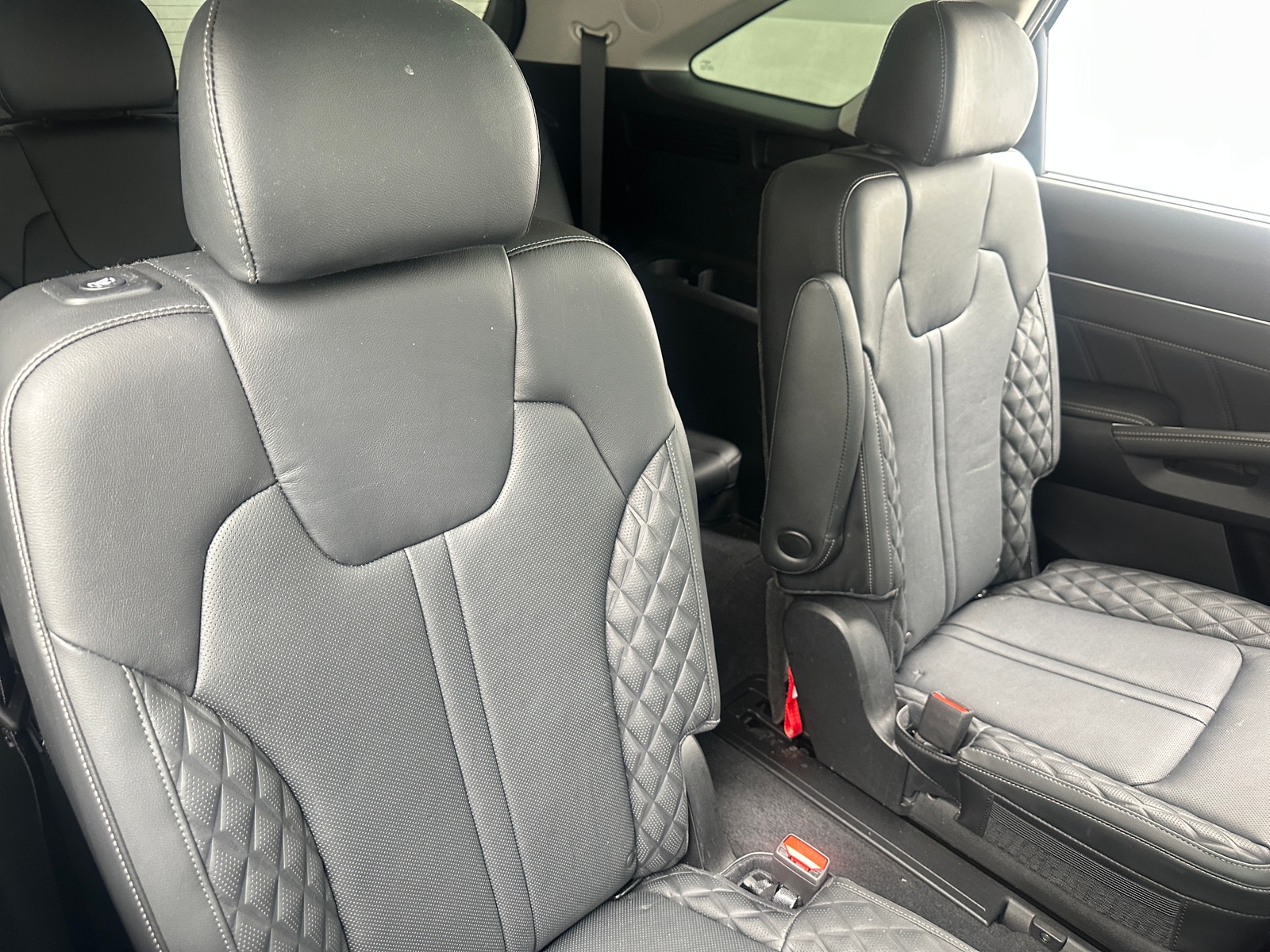 Thumbnail: 2023 Kia Sorento - 5