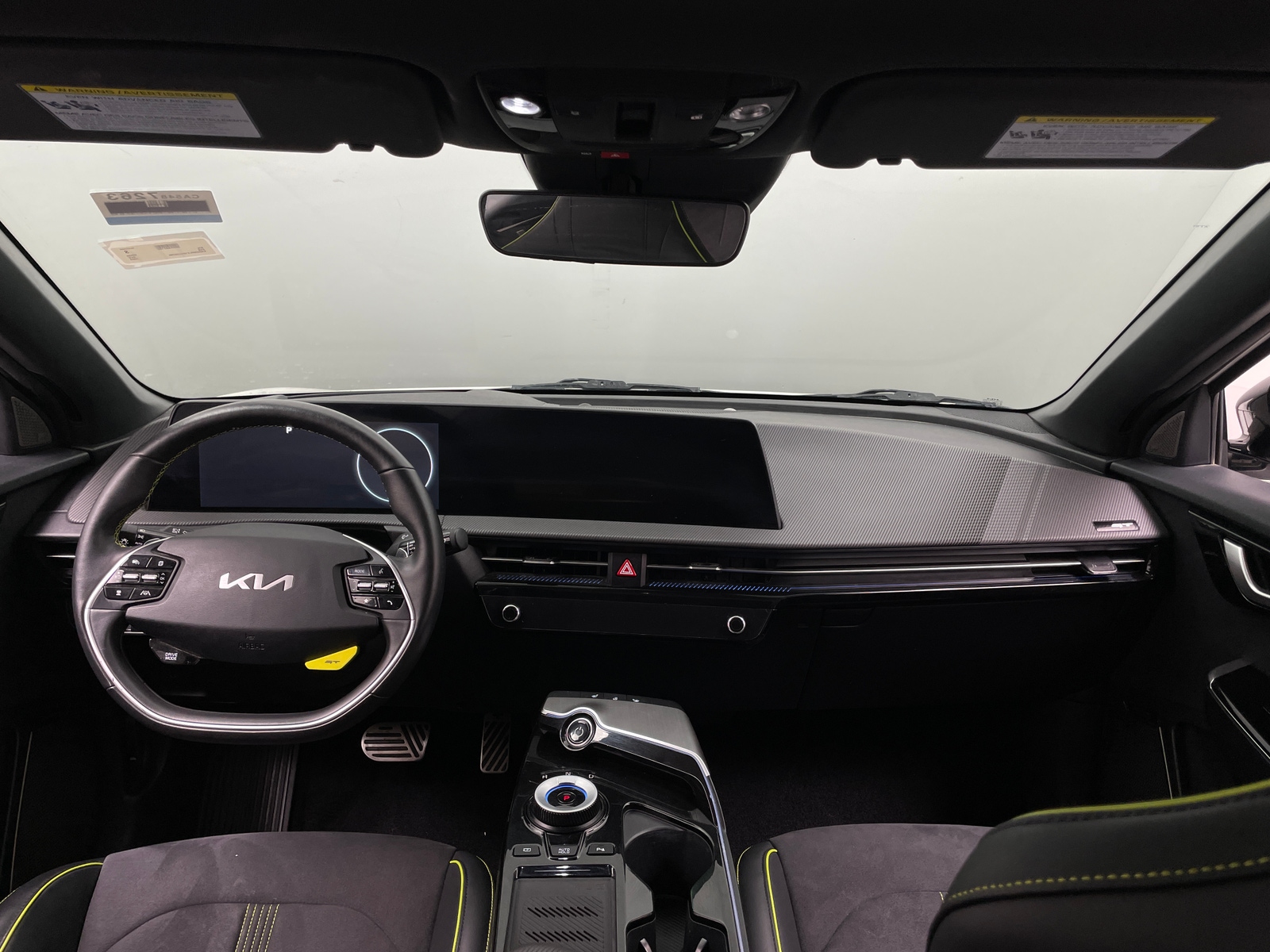 Thumbnail: 2023 Kia EV6 - 2