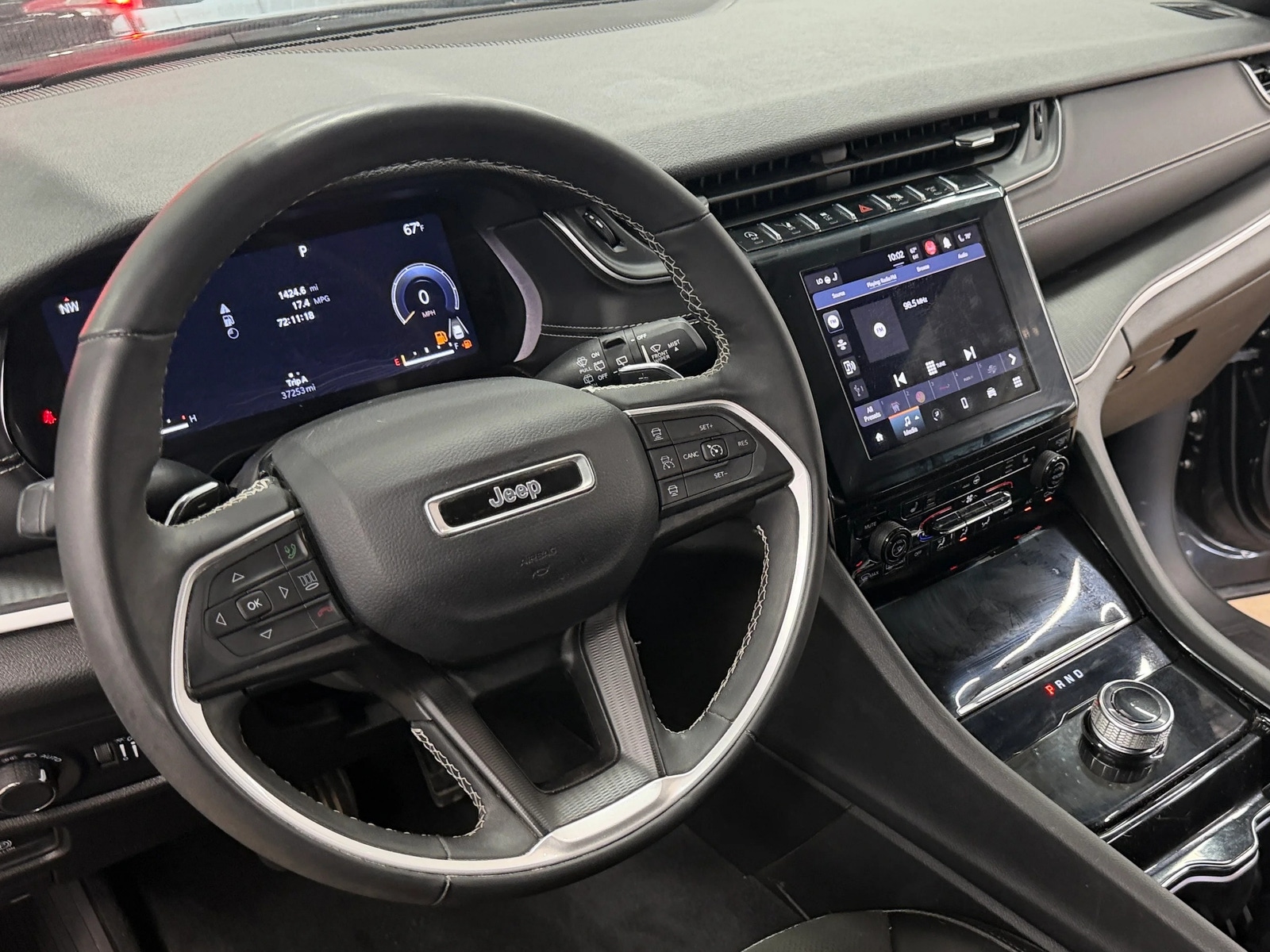 Thumbnail: 2023 Jeep Grand Cherokee L - 2