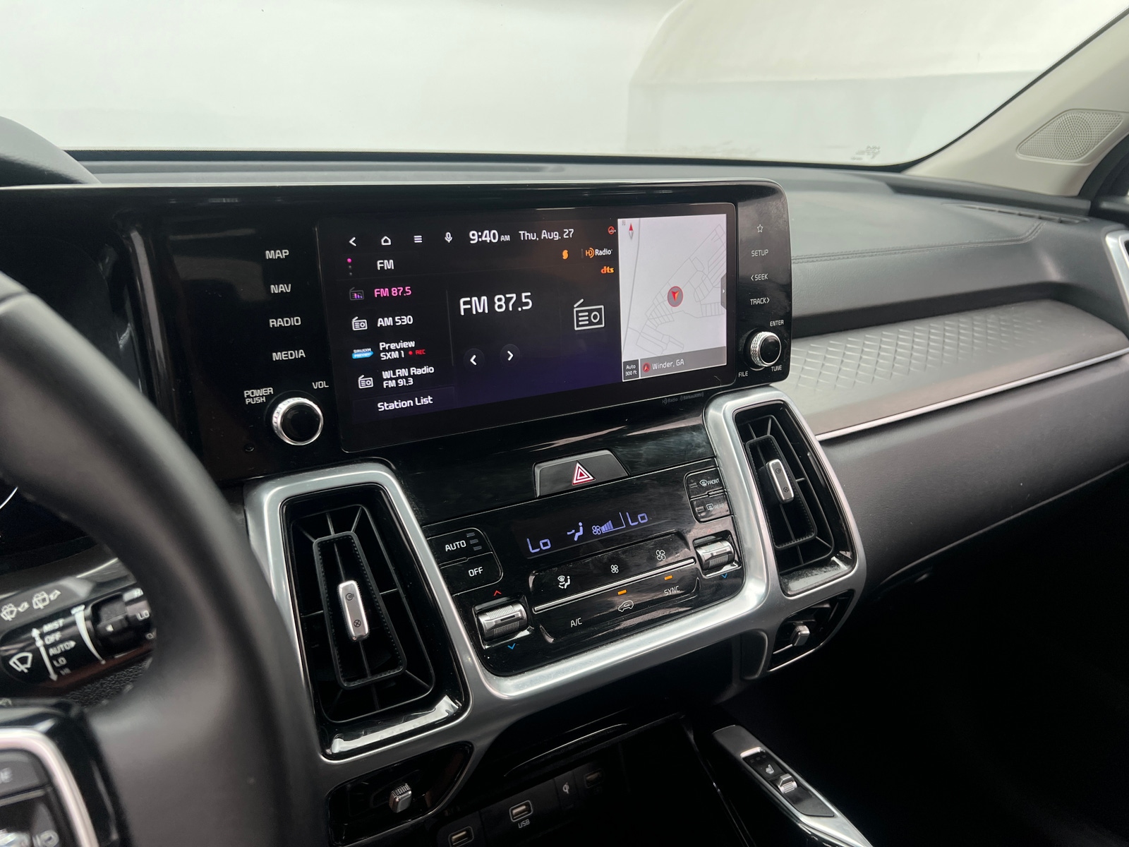 Thumbnail: 2023 Kia Sorento - 3