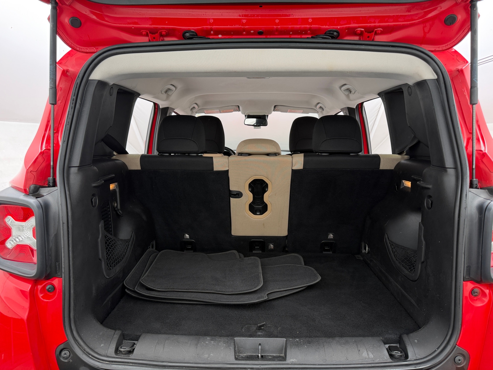 Thumbnail: 2017 Jeep Renegade - 7