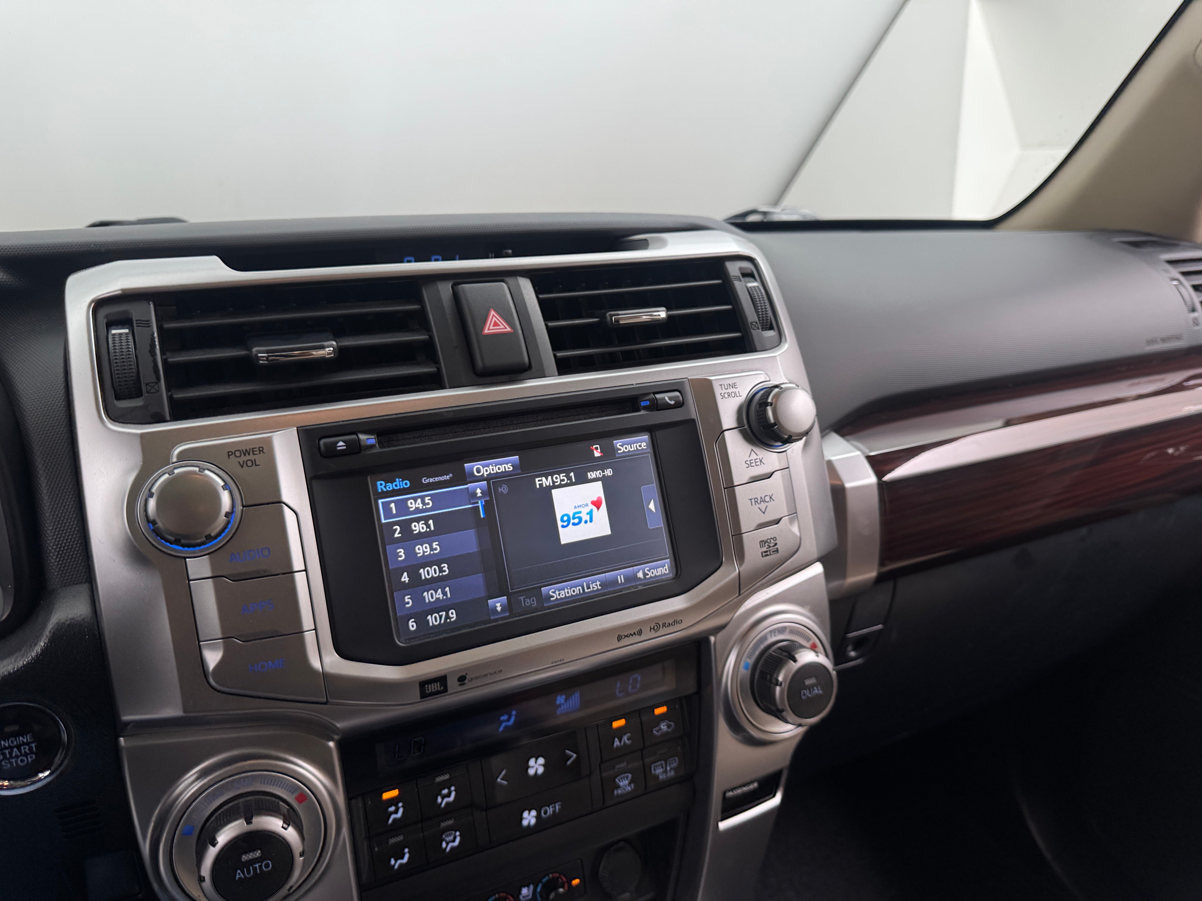 2017 Toyota 4Runner Limited - Photo 18