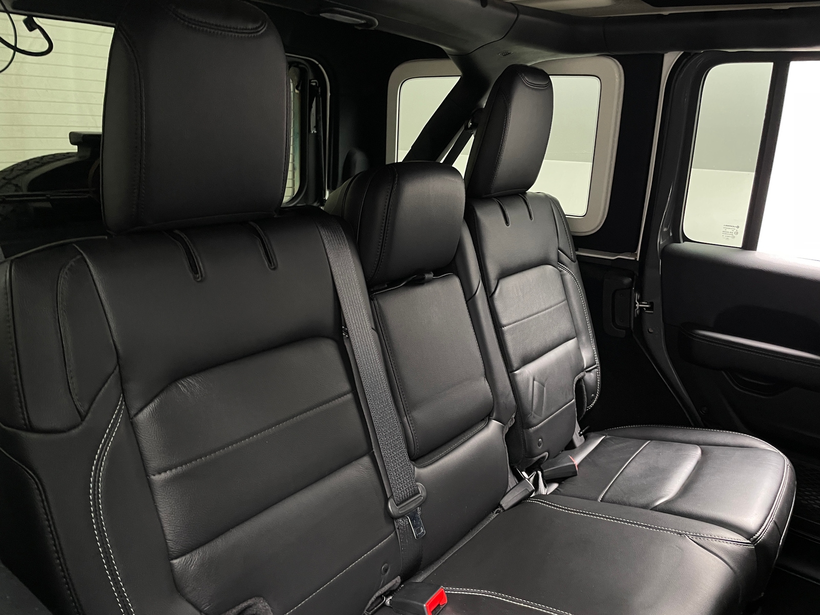 Thumbnail: 2018 Jeep Wrangler - 5