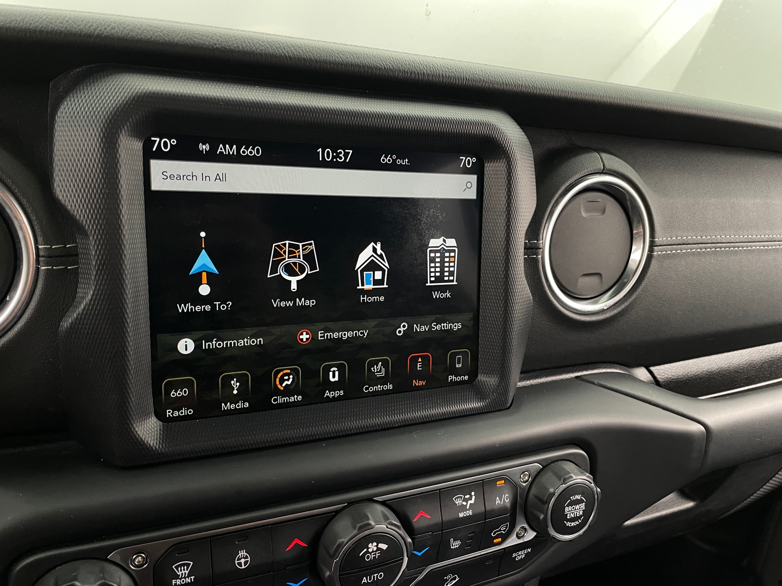 Thumbnail: 2018 Jeep Wrangler - 3