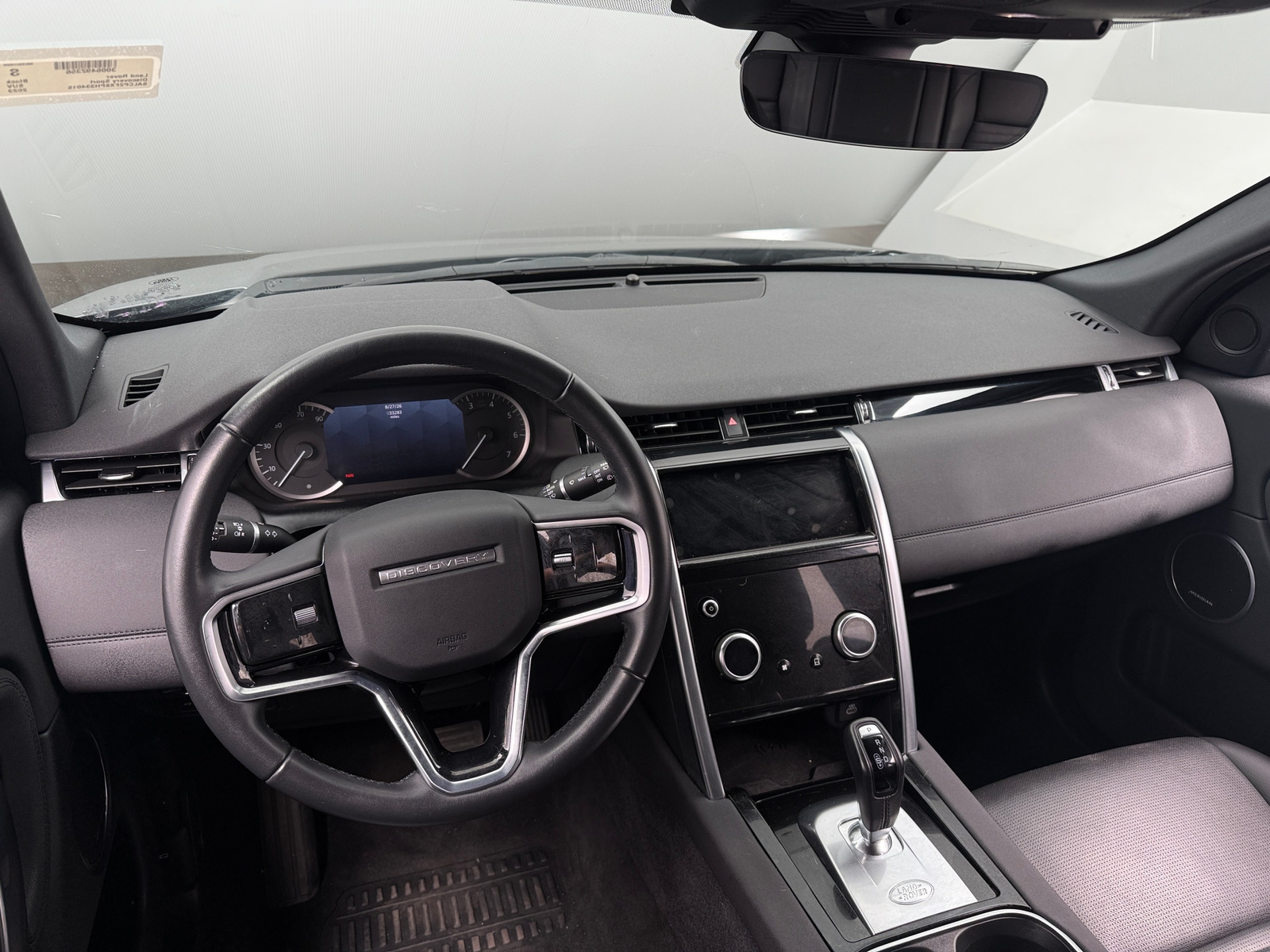 Thumbnail: 2023 Land Rover Discovery Sport - 3