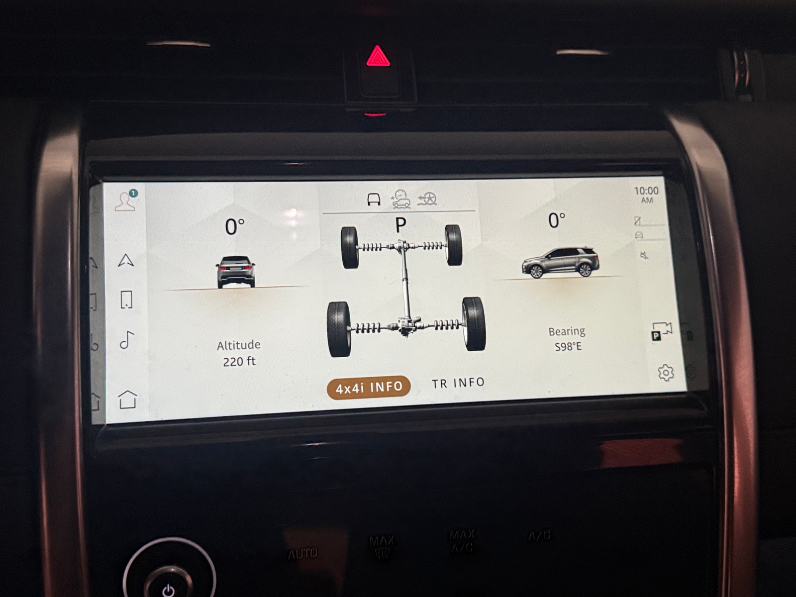 Thumbnail: 2023 Land Rover Discovery Sport - 4