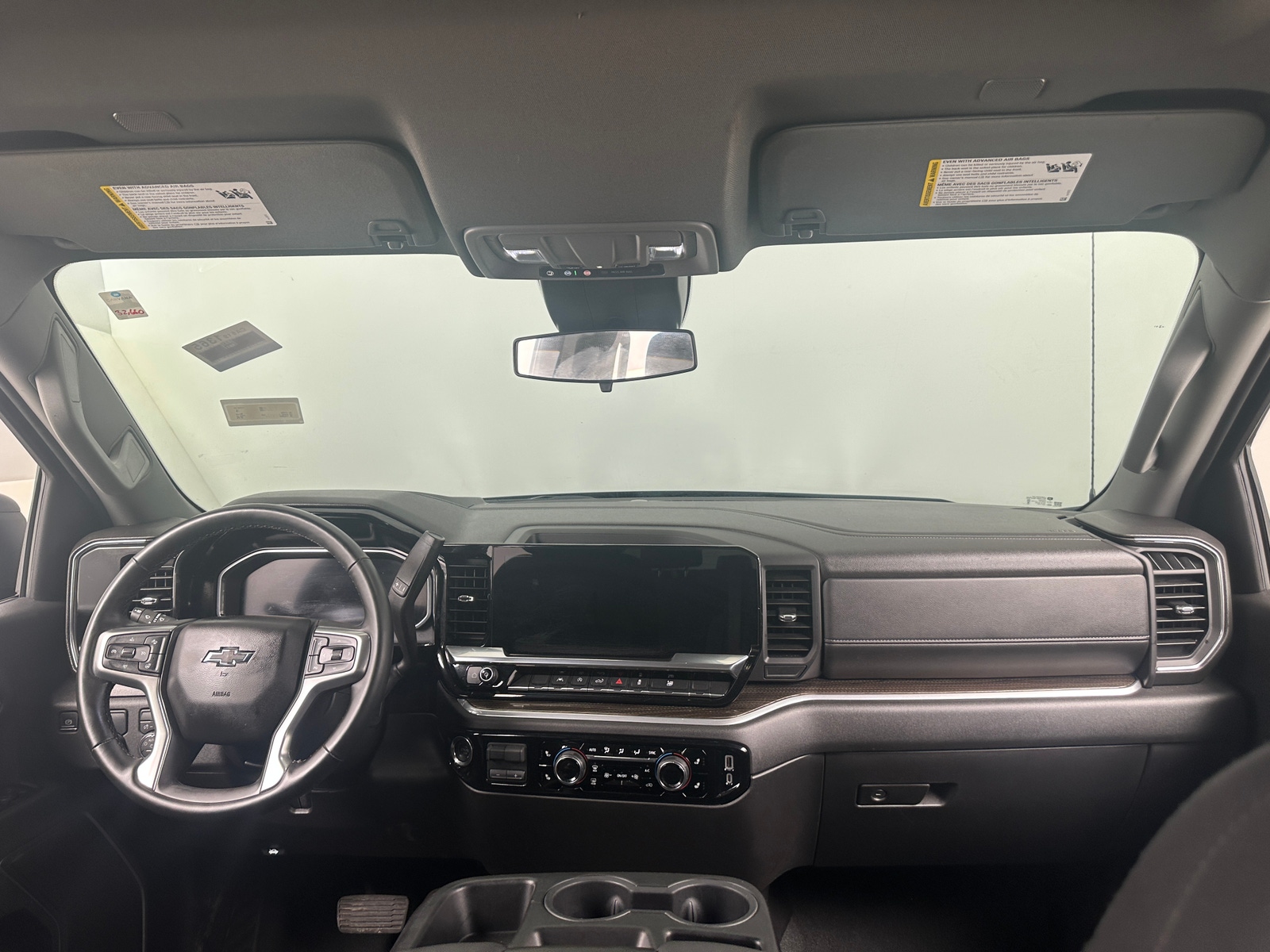 Thumbnail: 2026 Chevrolet Silverado 1500 - 3