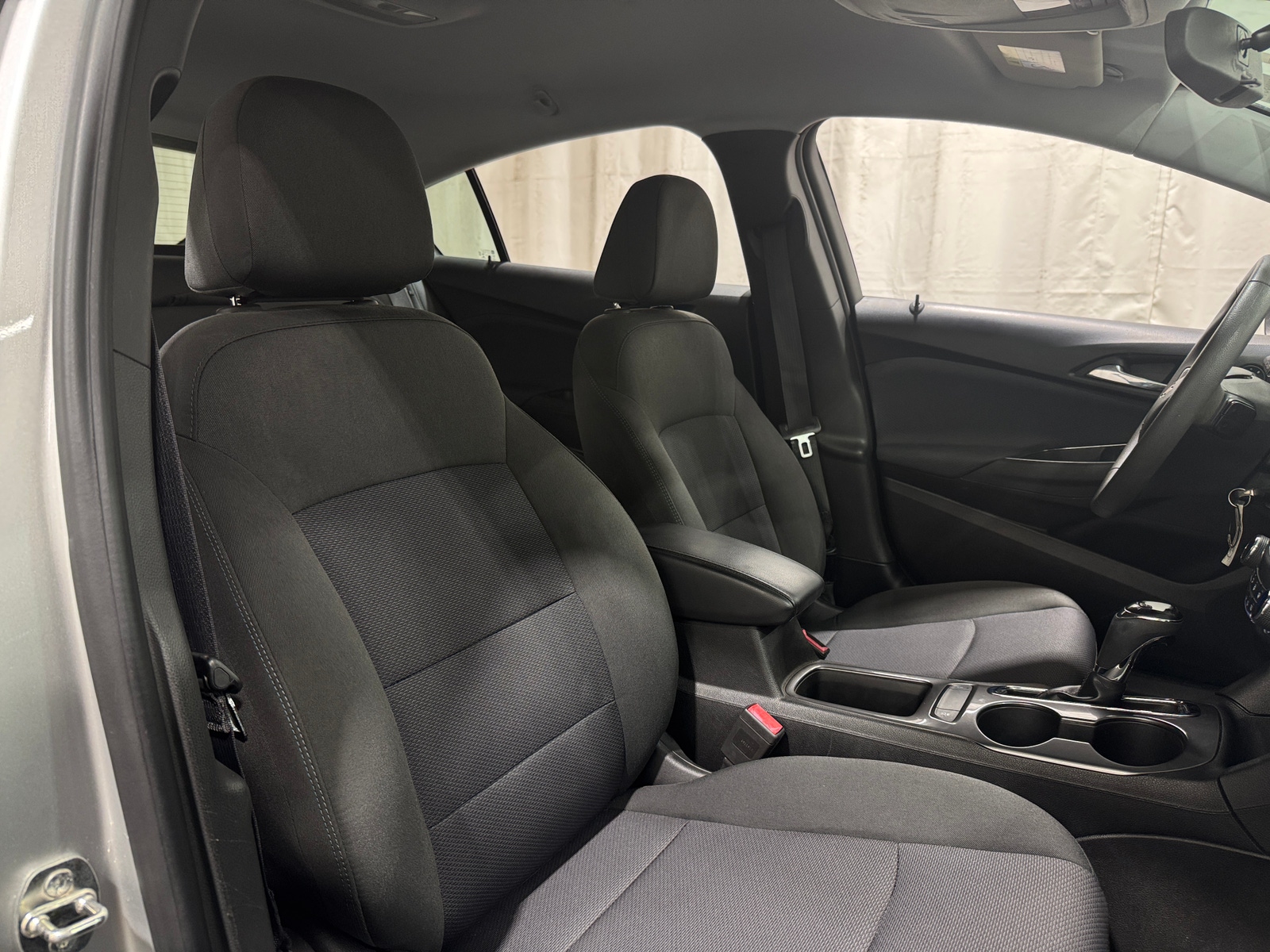 Thumbnail: 2019 Chevrolet Cruze - 2