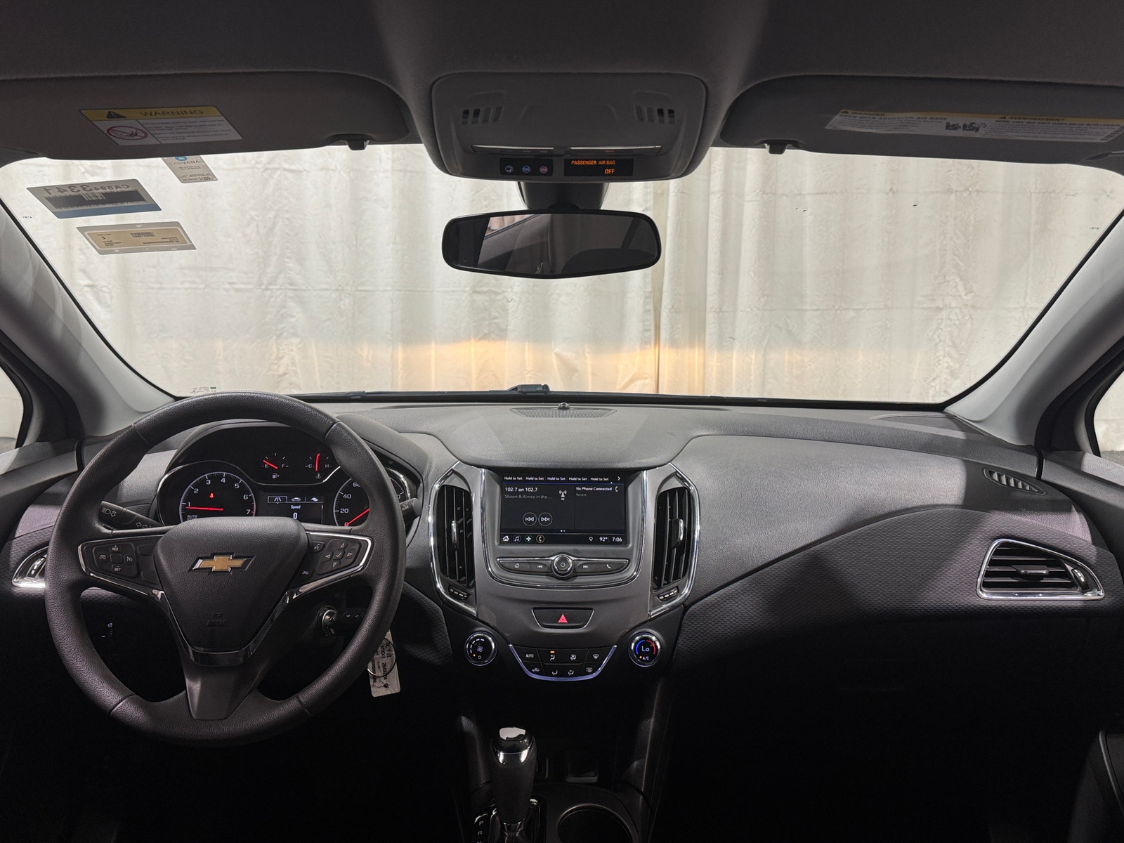 Thumbnail: 2019 Chevrolet Cruze - 3