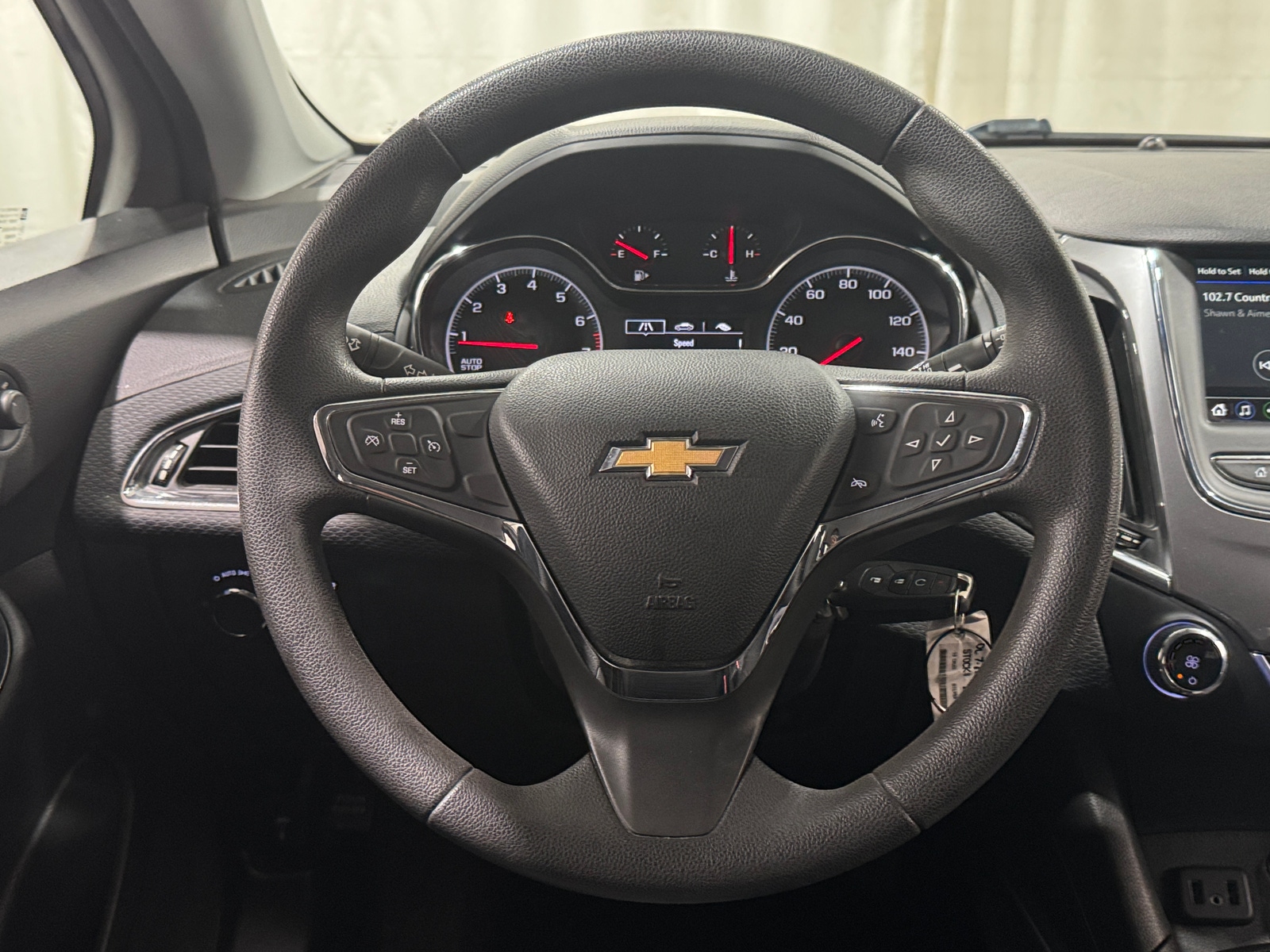 Thumbnail: 2019 Chevrolet Cruze - 5