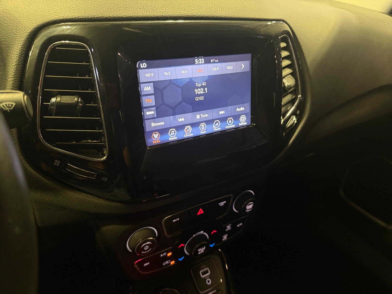Thumbnail: 2018 Jeep Compass - 4
