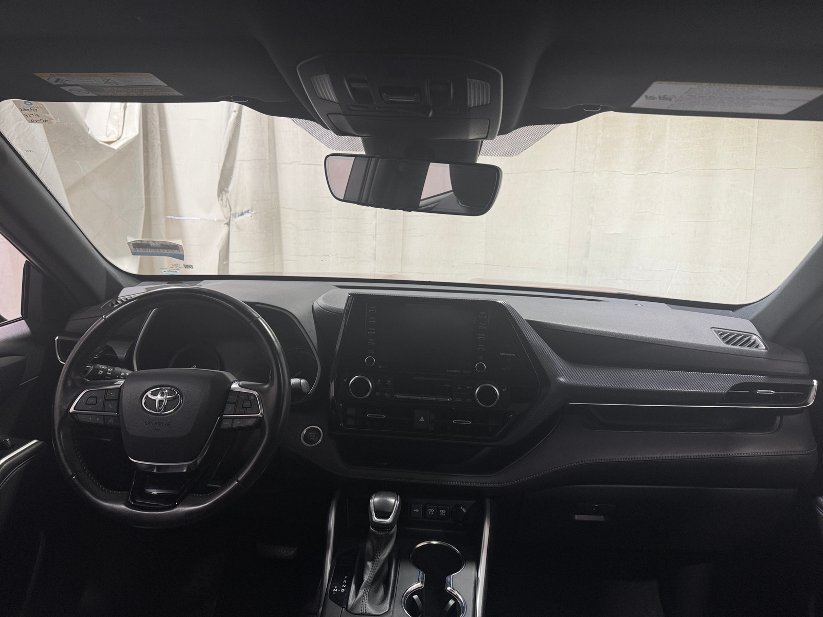 Thumbnail: 2021 Toyota Highlander - 3