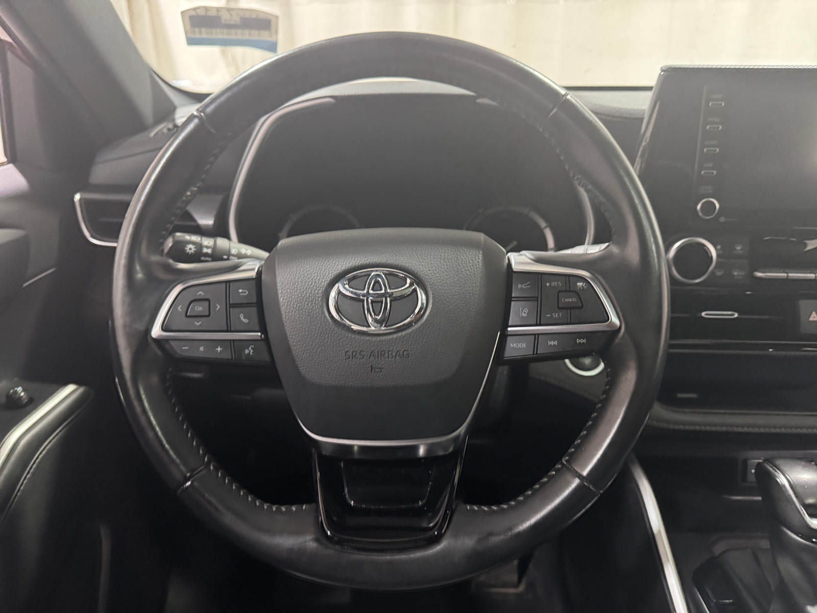 Thumbnail: 2021 Toyota Highlander - 5