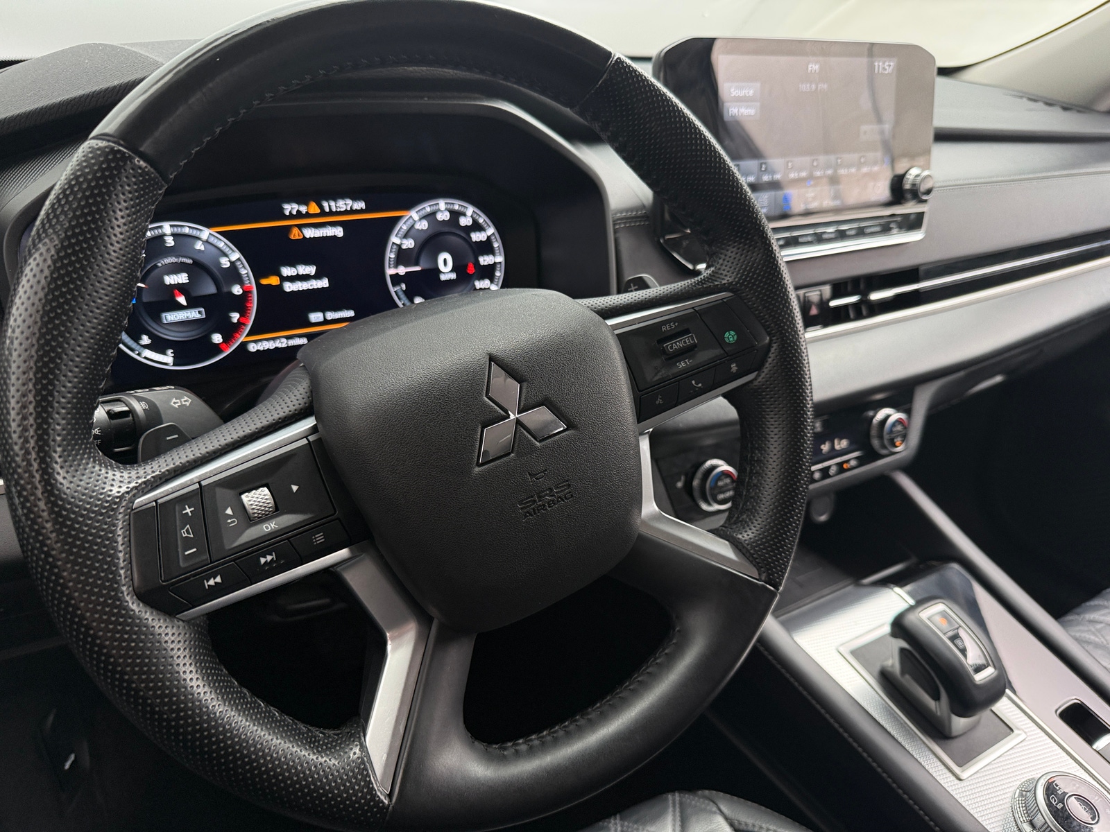 Thumbnail: 2024 Mitsubishi Outlander - 5