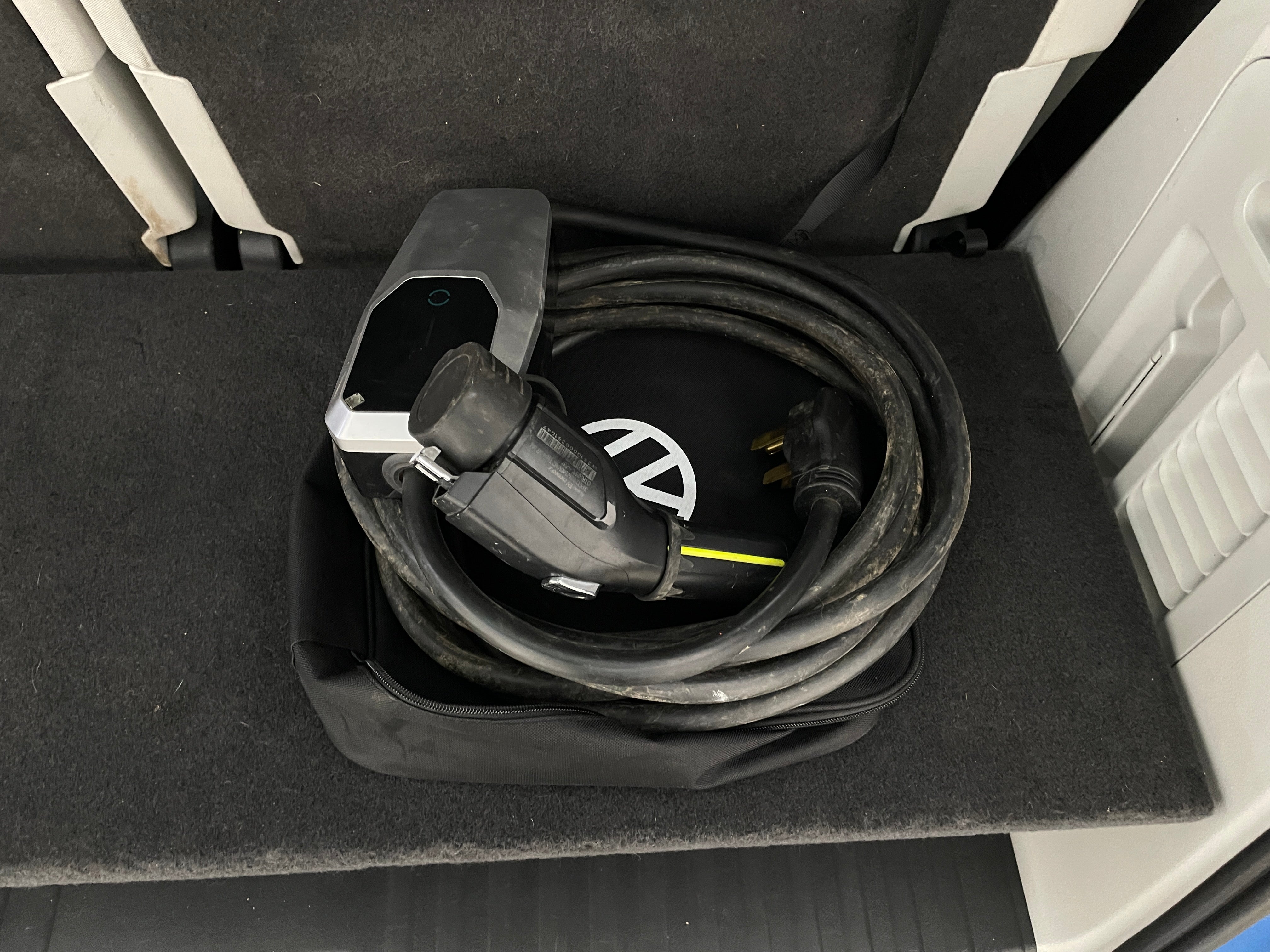 Used 2025 Volkswagen ID. Buzz 1st Edition with VIN WVG6YVEB5SH011652 for sale in Auburn, WA
