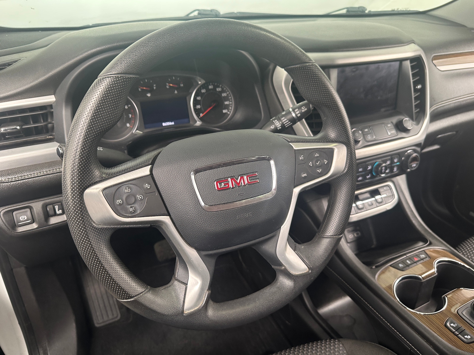Thumbnail: 2023 GMC Acadia - 5
