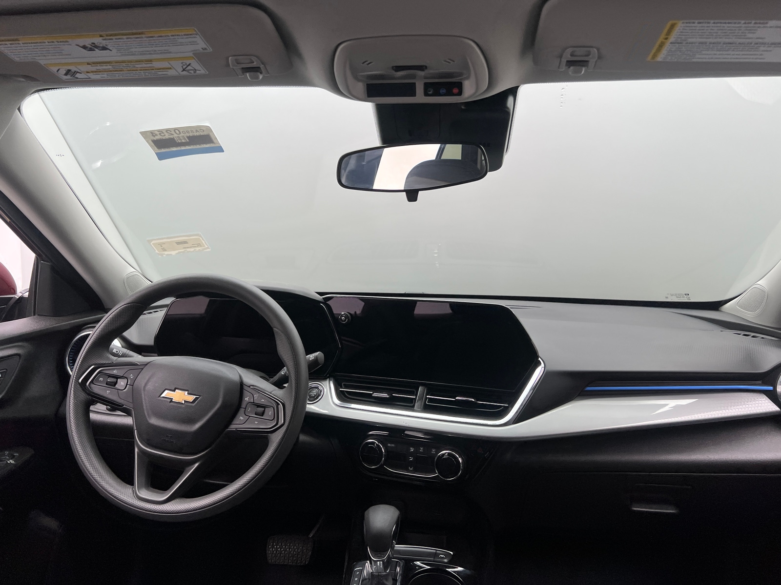Thumbnail: 2025 Chevrolet Trax - 2