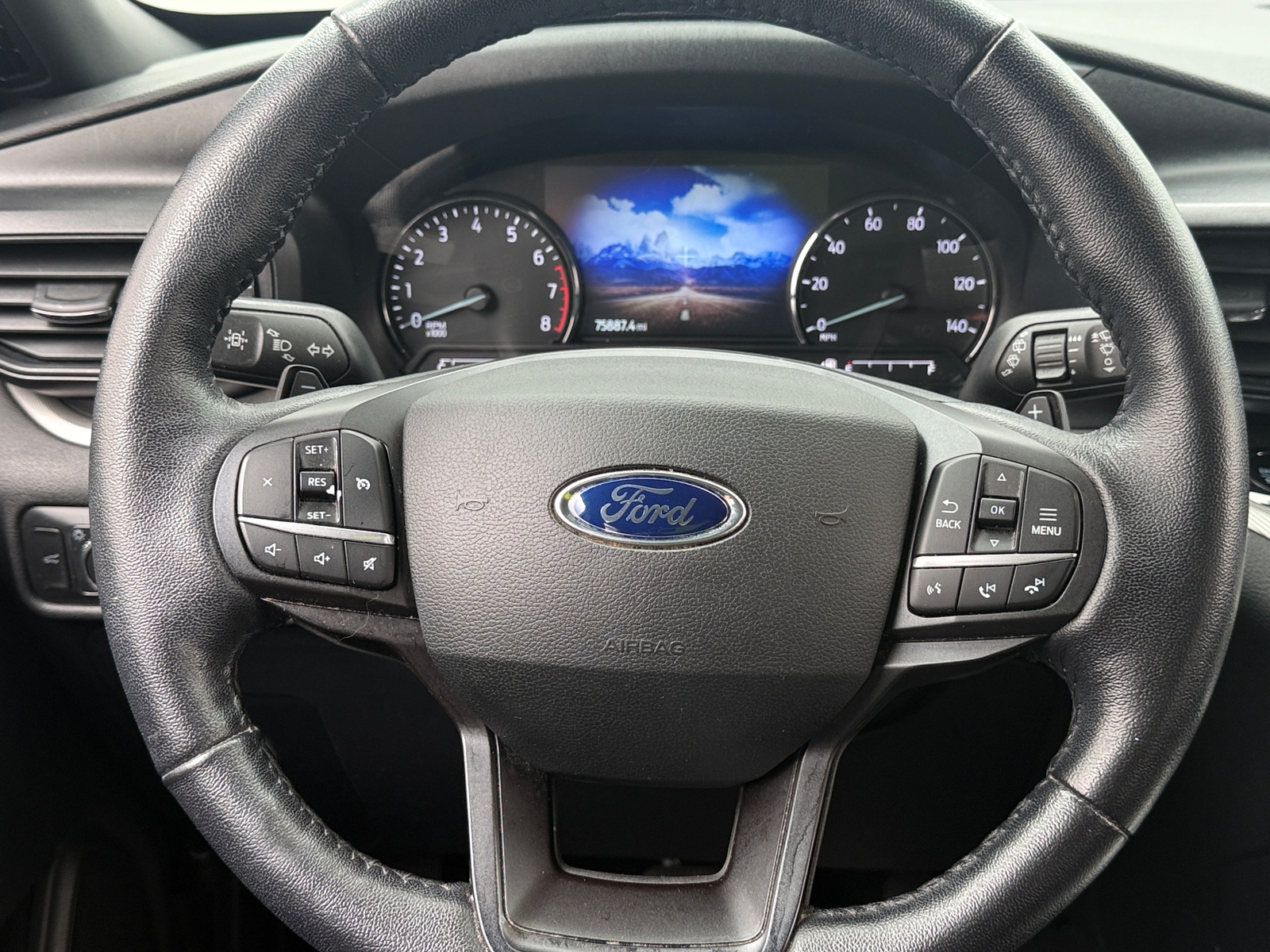 Thumbnail: 2020 Ford Explorer - 5