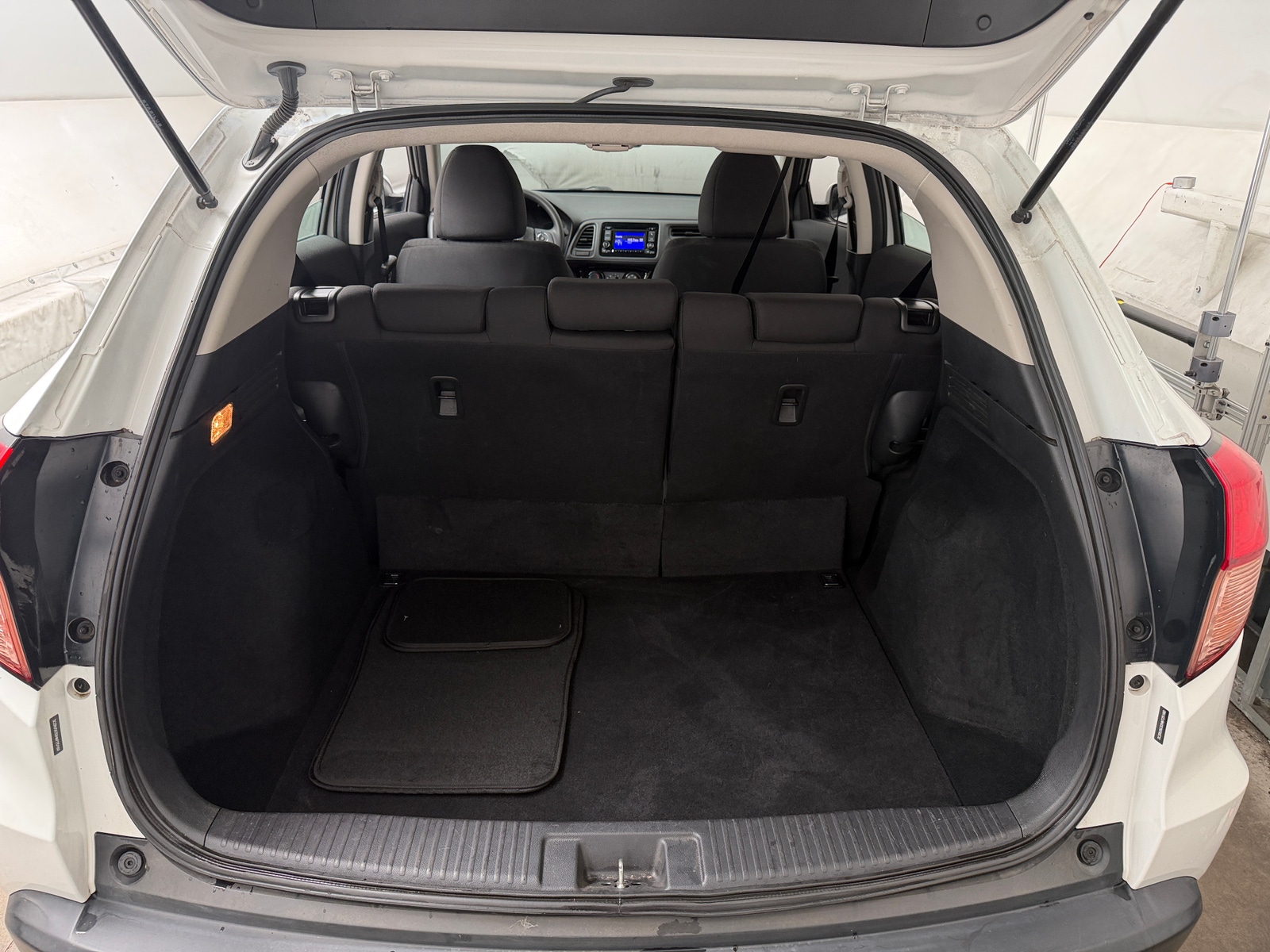 Thumbnail: 2017 Honda HR-V - 7