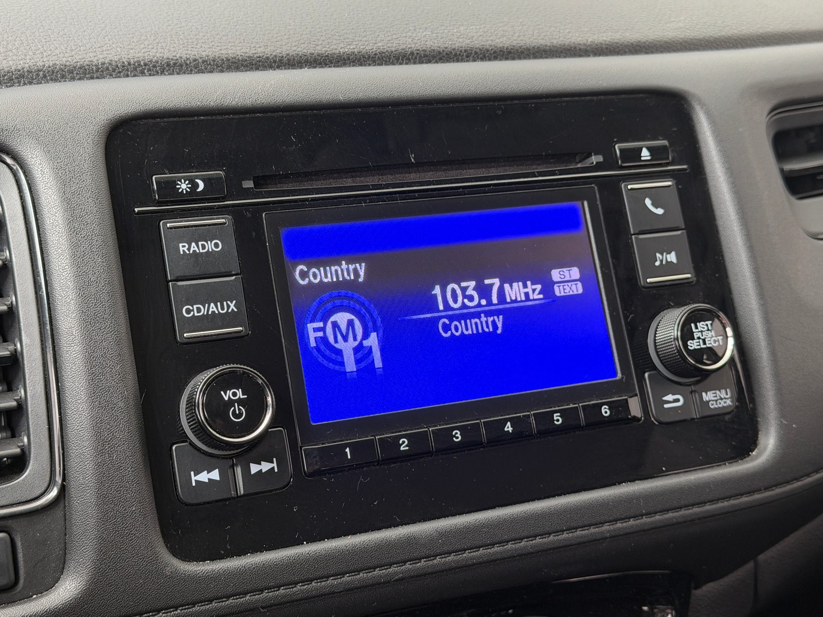 Thumbnail: 2017 Honda HR-V - 4