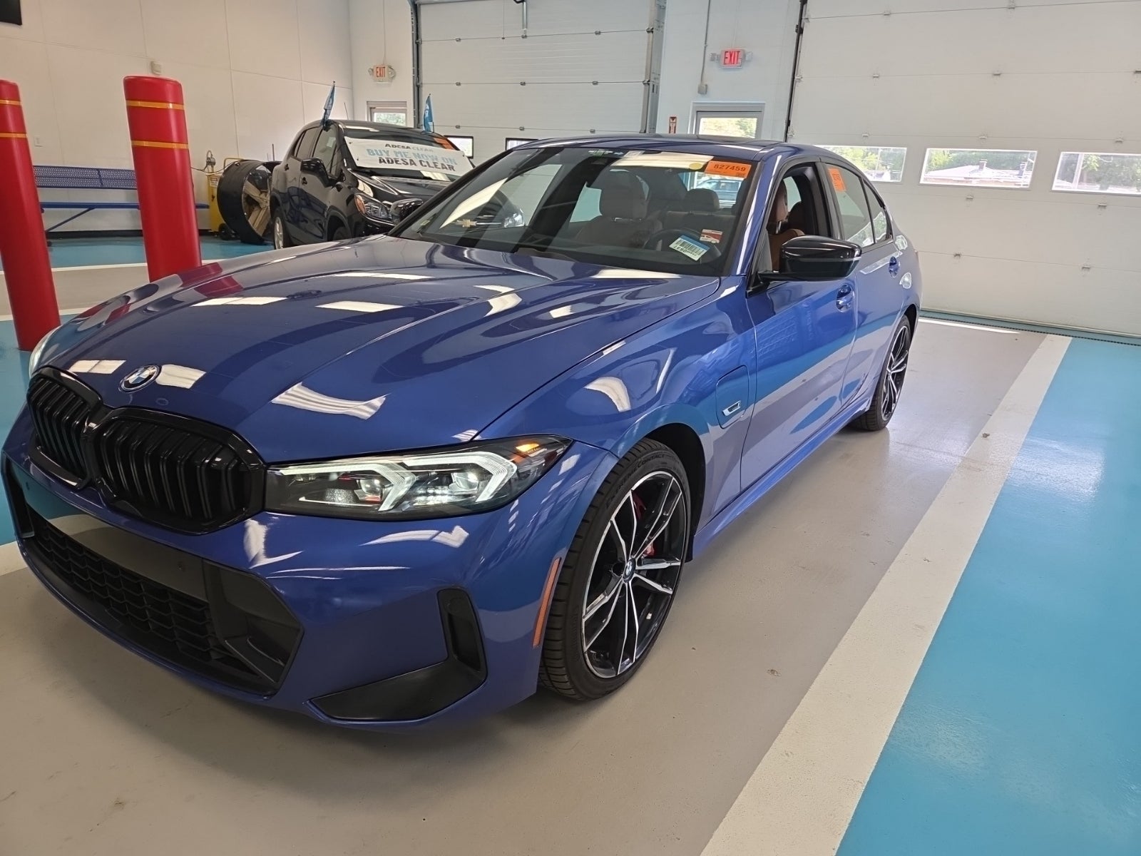 2023 BMW 330e xDrive