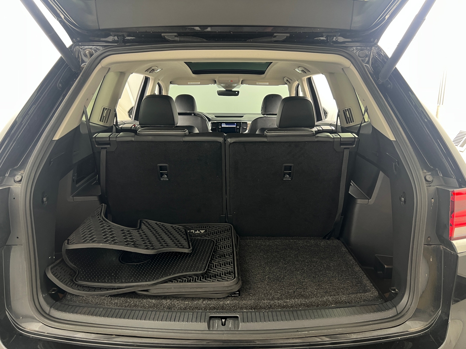 Thumbnail: 2022 Volkswagen Atlas - 6