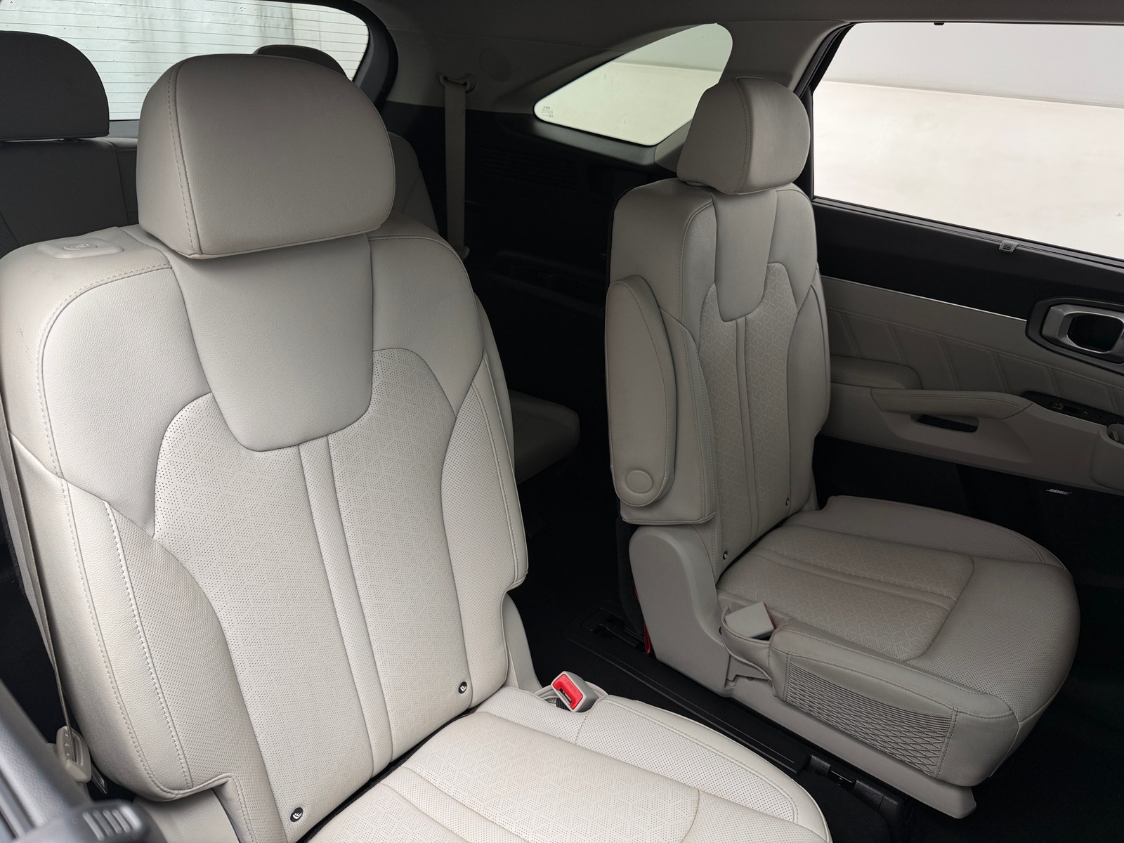 Thumbnail: 2023 Kia Sorento - 5