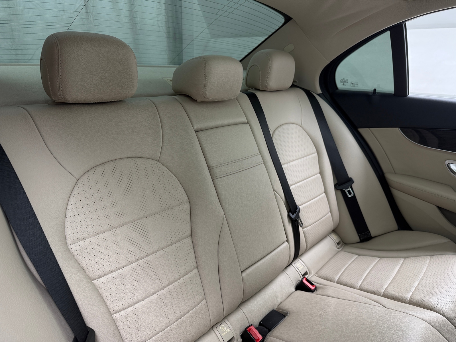 Thumbnail: 2016 Mercedes-Benz C-Class - 6