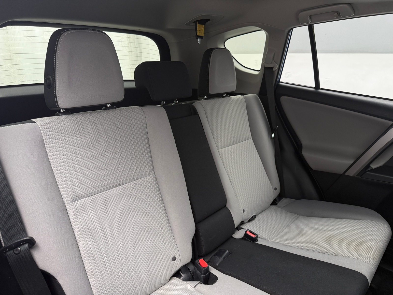 Thumbnail: 2018 Toyota RAV4 - 6