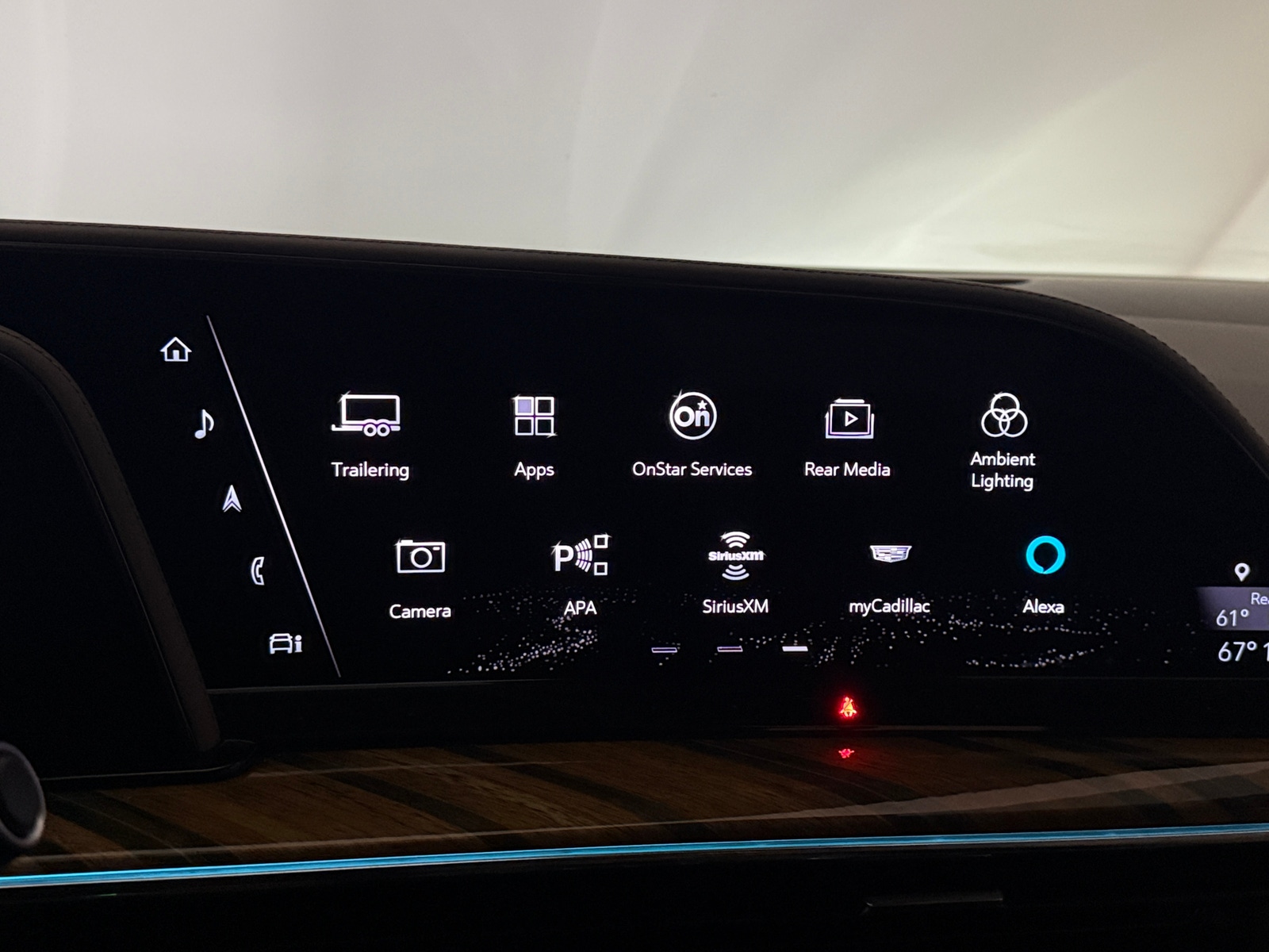 Thumbnail: 2021 Cadillac Escalade - 3